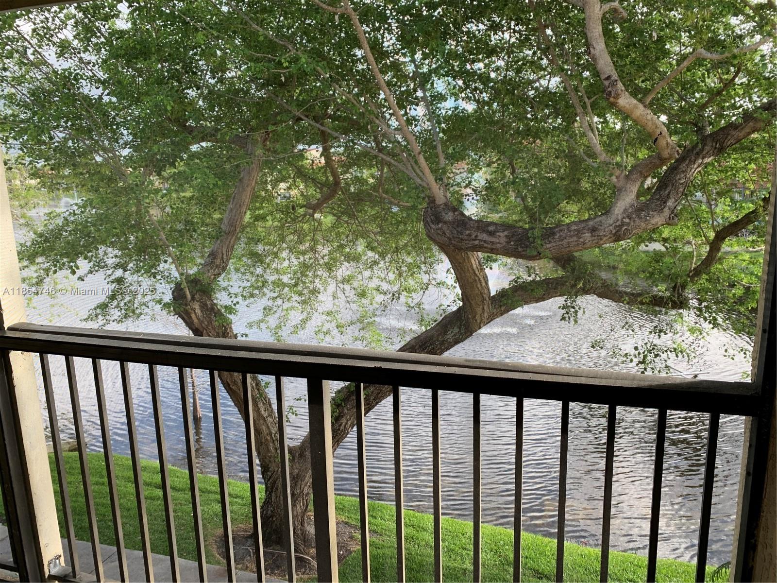 ROYAL POINCIANA CONDO - Residential Lease