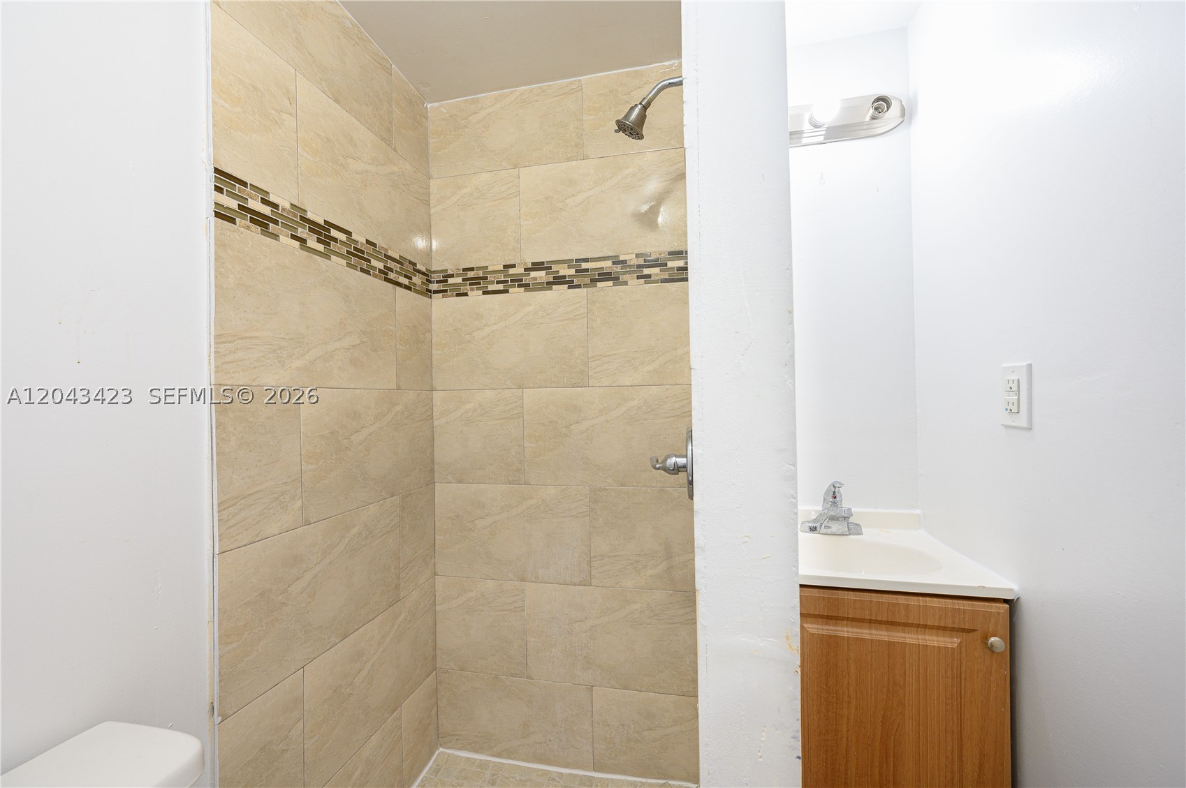 LITTLE RIVER GARDENS AMD - Residential Lease