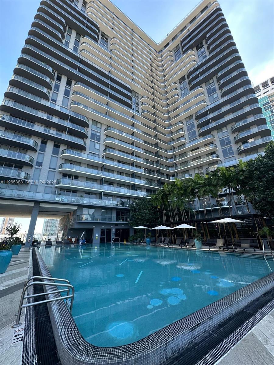 3401 MIDTOWN CONDO - Residential