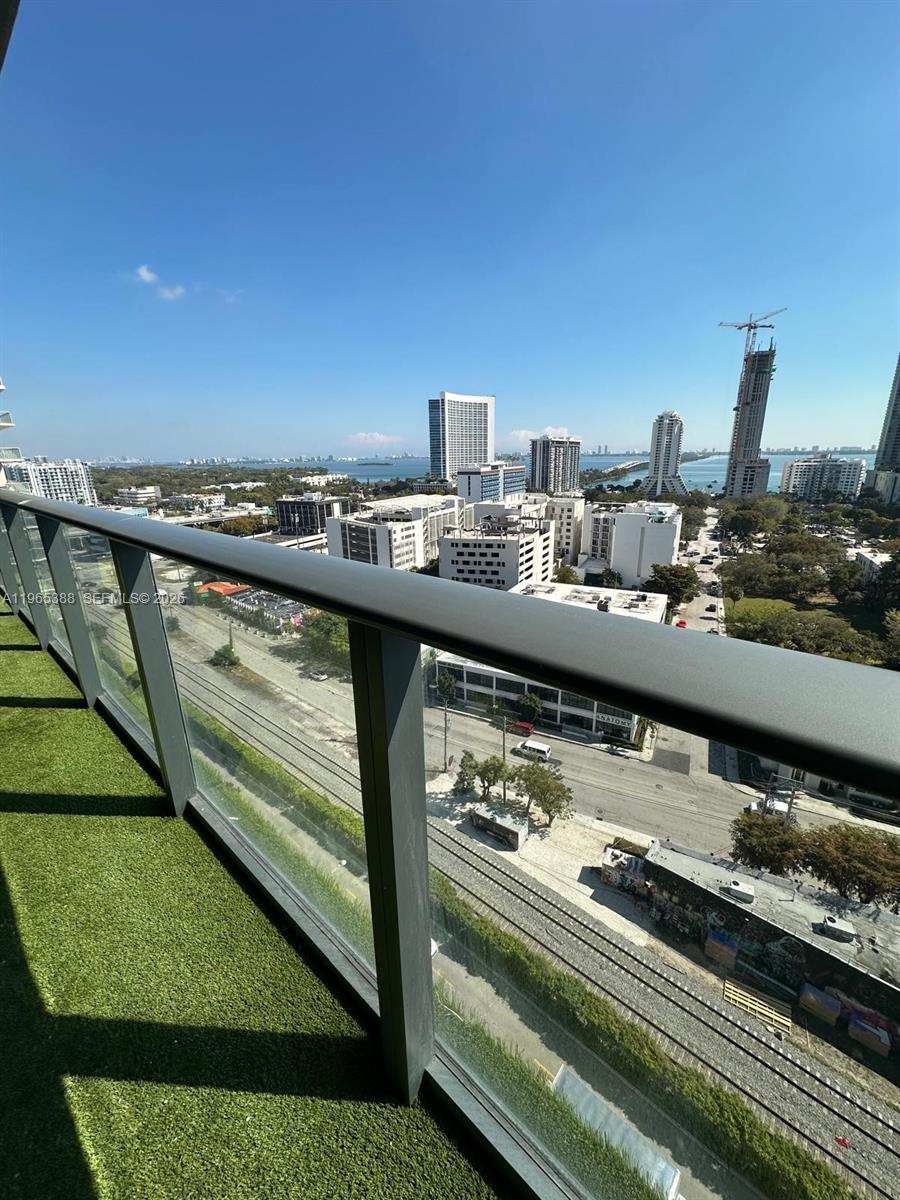 3401 MIDTOWN CONDO - Residential