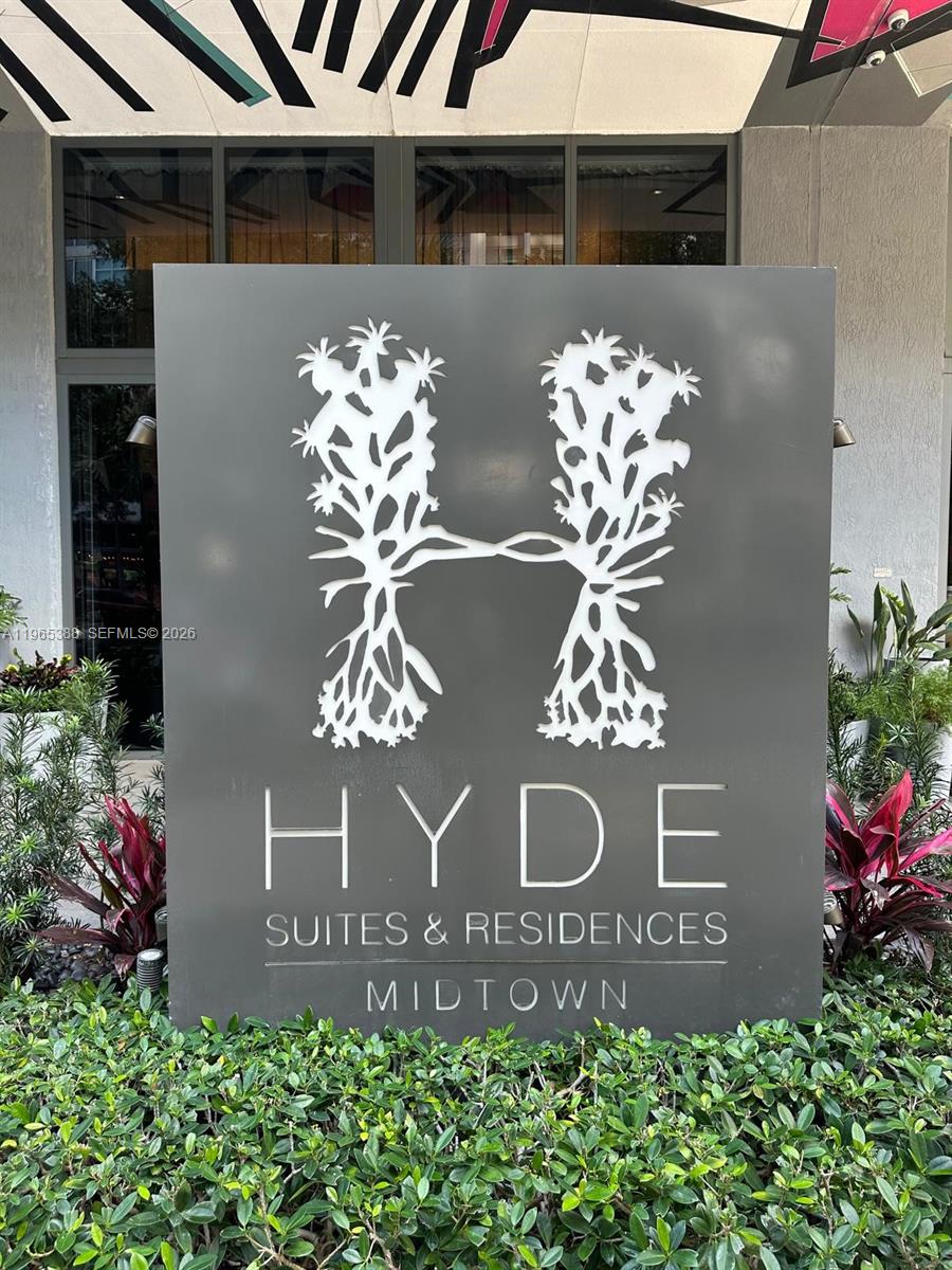 3401 MIDTOWN CONDO - Residential