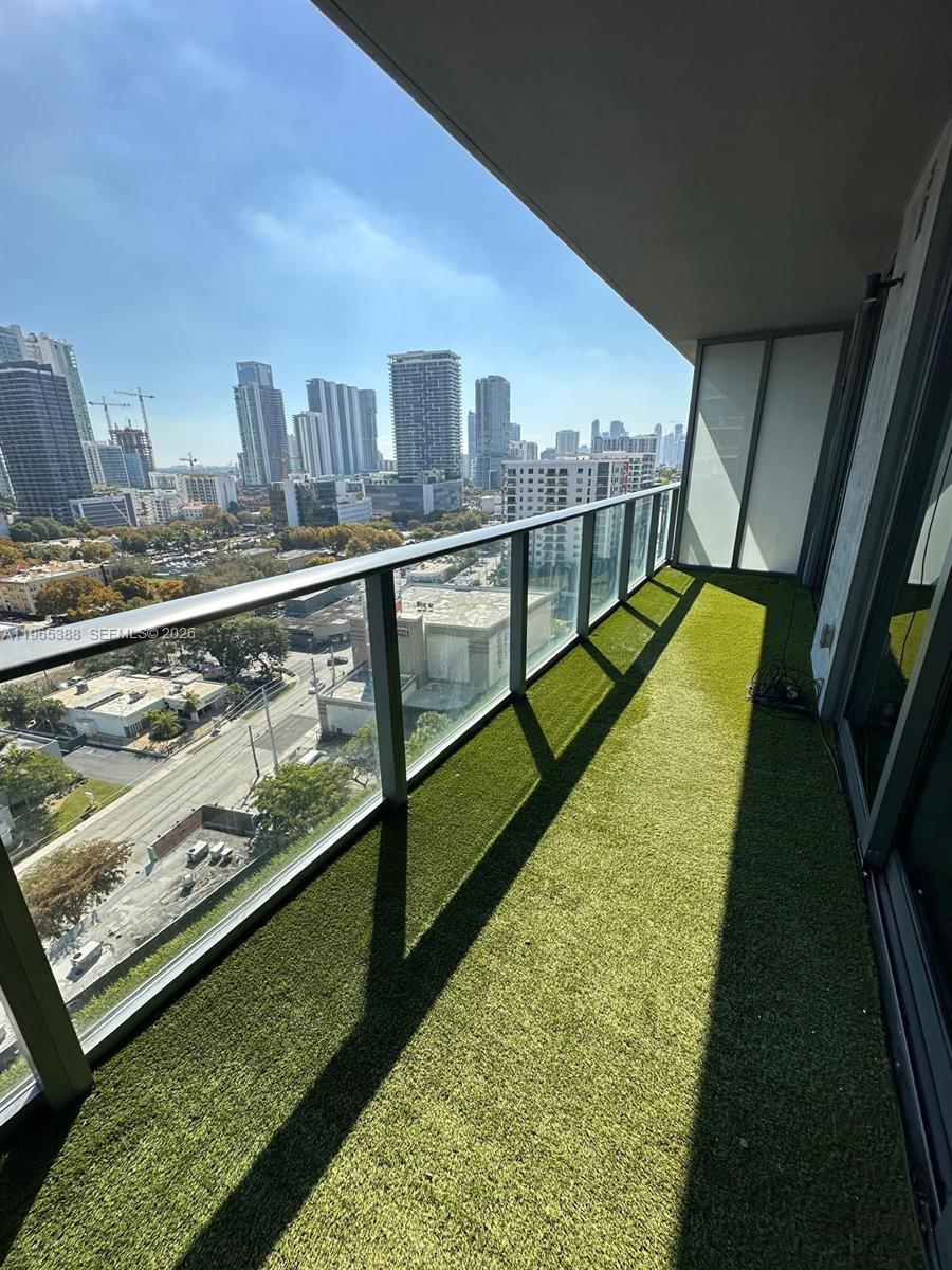 3401 MIDTOWN CONDO - Residential