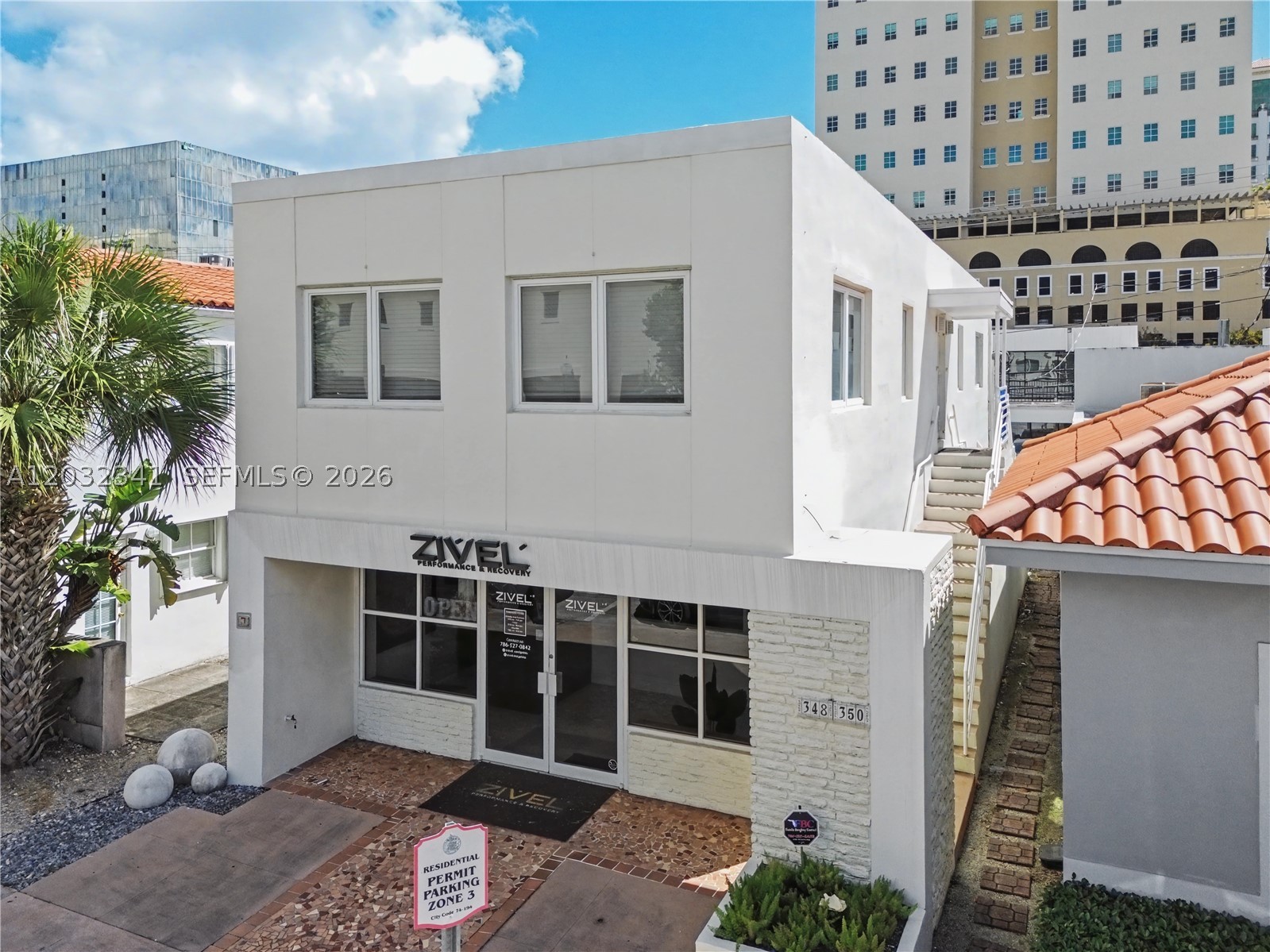 CORAL GABLES SEC K - Residential Lease