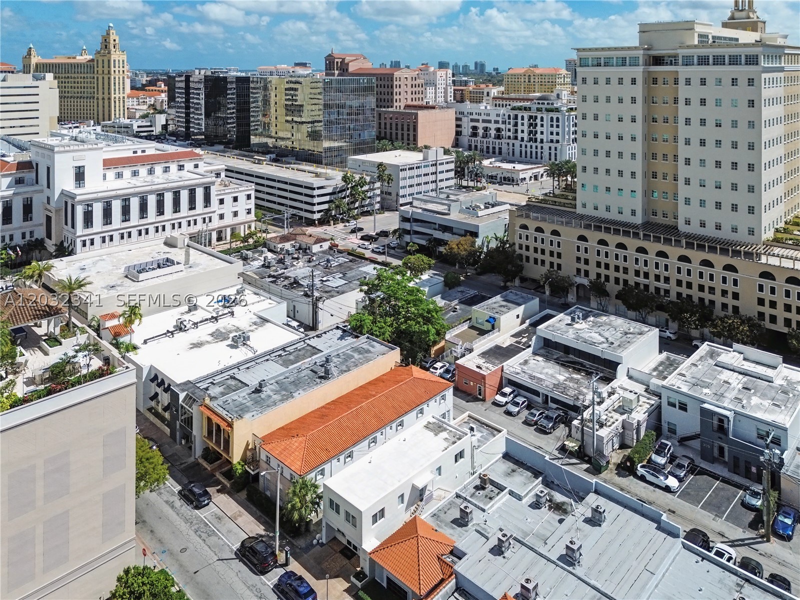 CORAL GABLES SEC K - Residential Lease