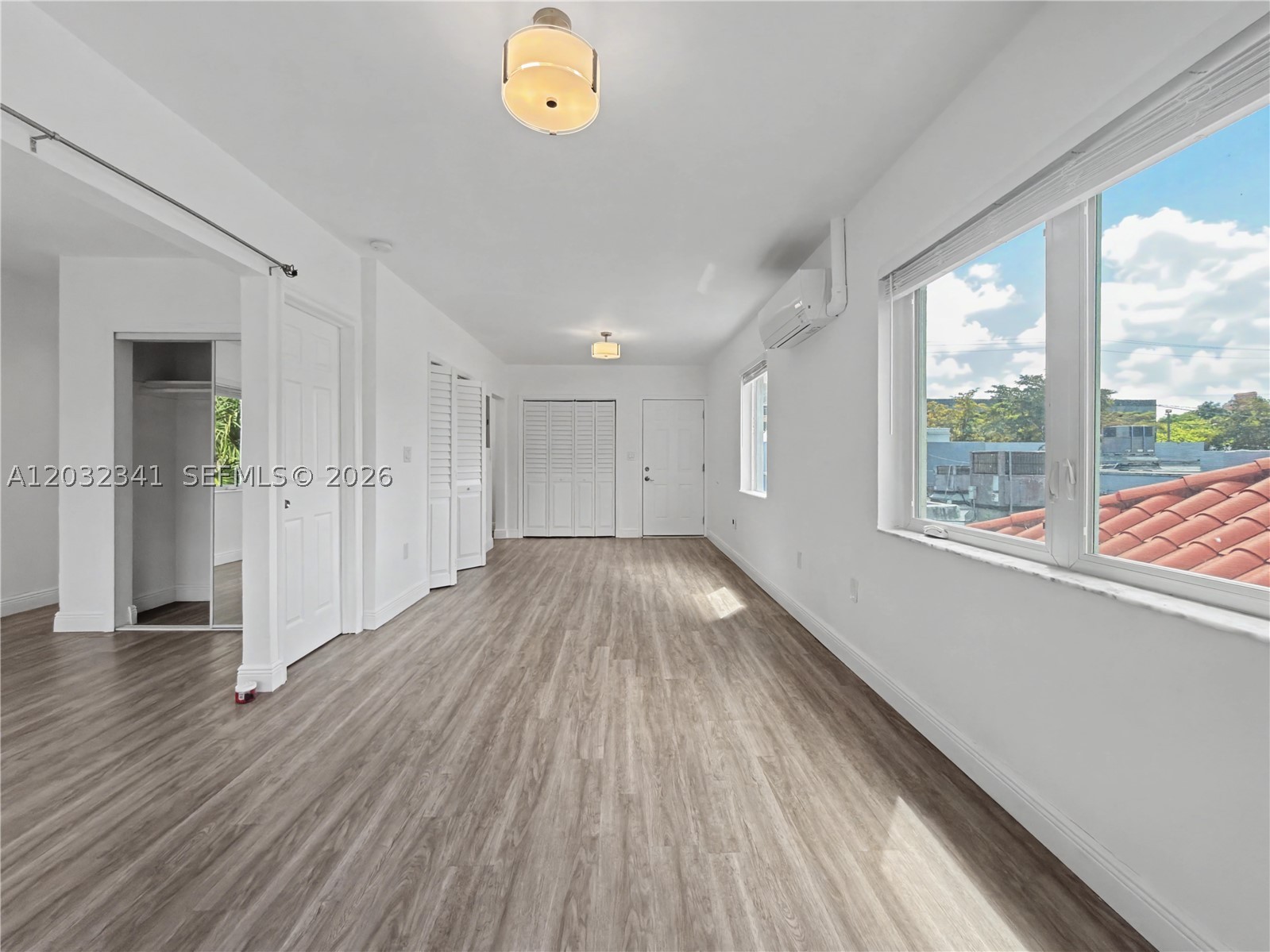 CORAL GABLES SEC K - Residential Lease