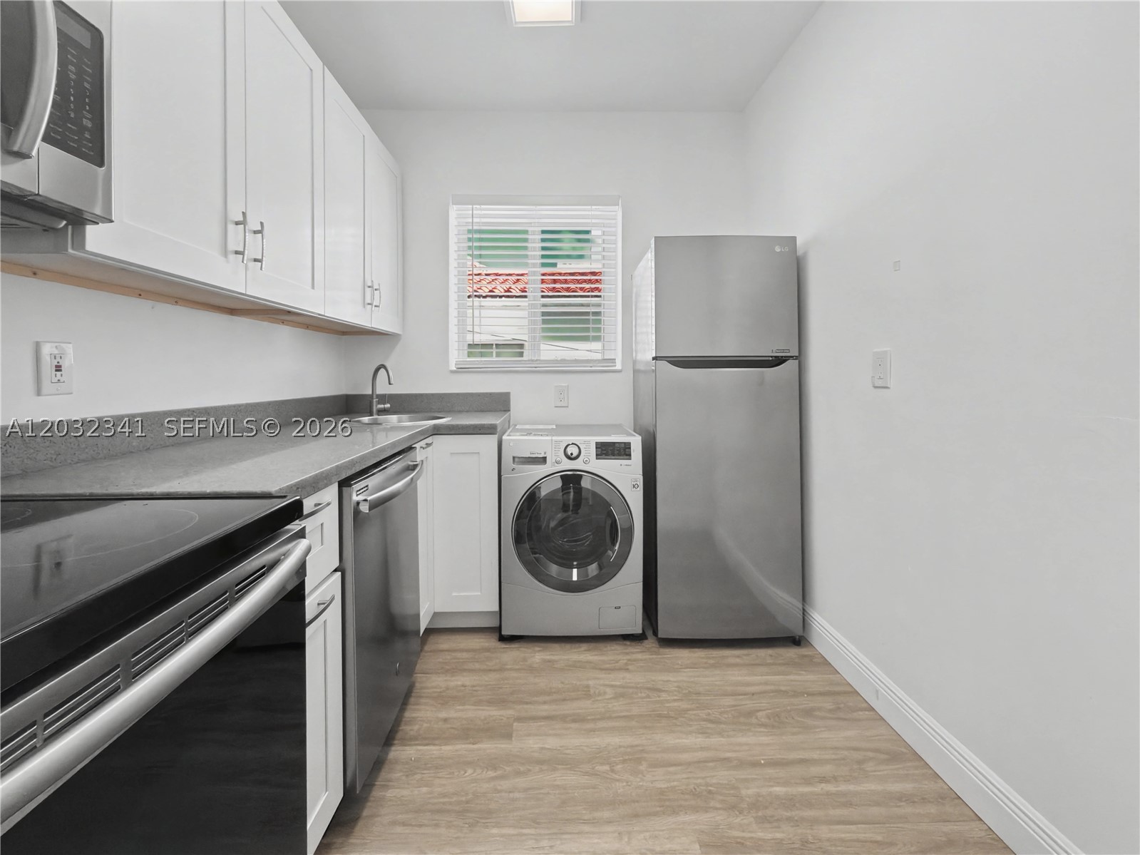 CORAL GABLES SEC K - Residential Lease
