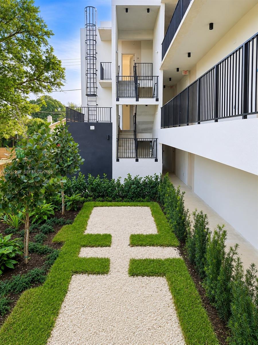 LITTLE RIVER GARDENS AMD - Residential Lease