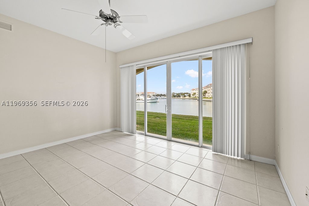 HARBOUR ISLE AT HUTCHINSO - Residential