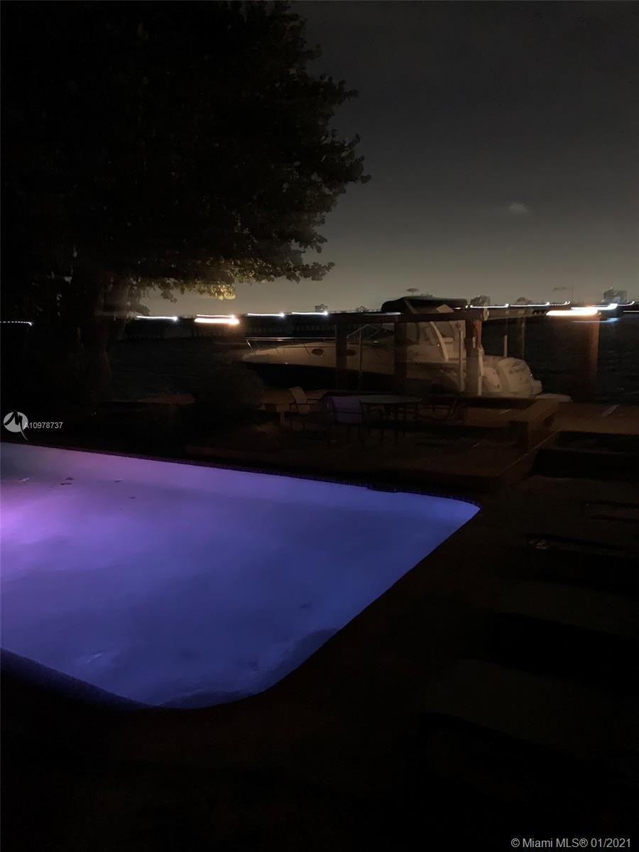 BAY HARBOR ISLAND - Residential