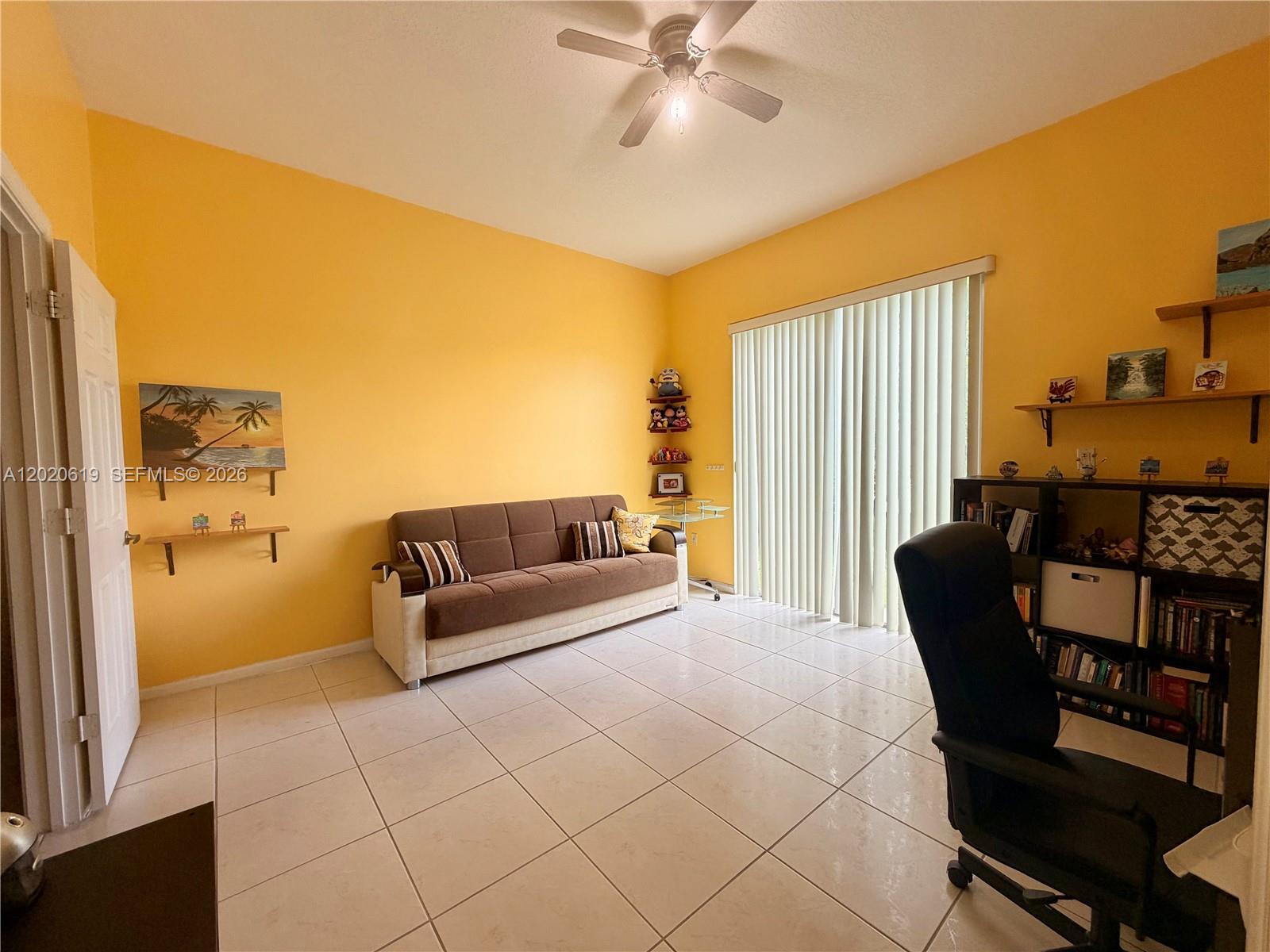 SUNSET LAKES PLAT ONE - Residential