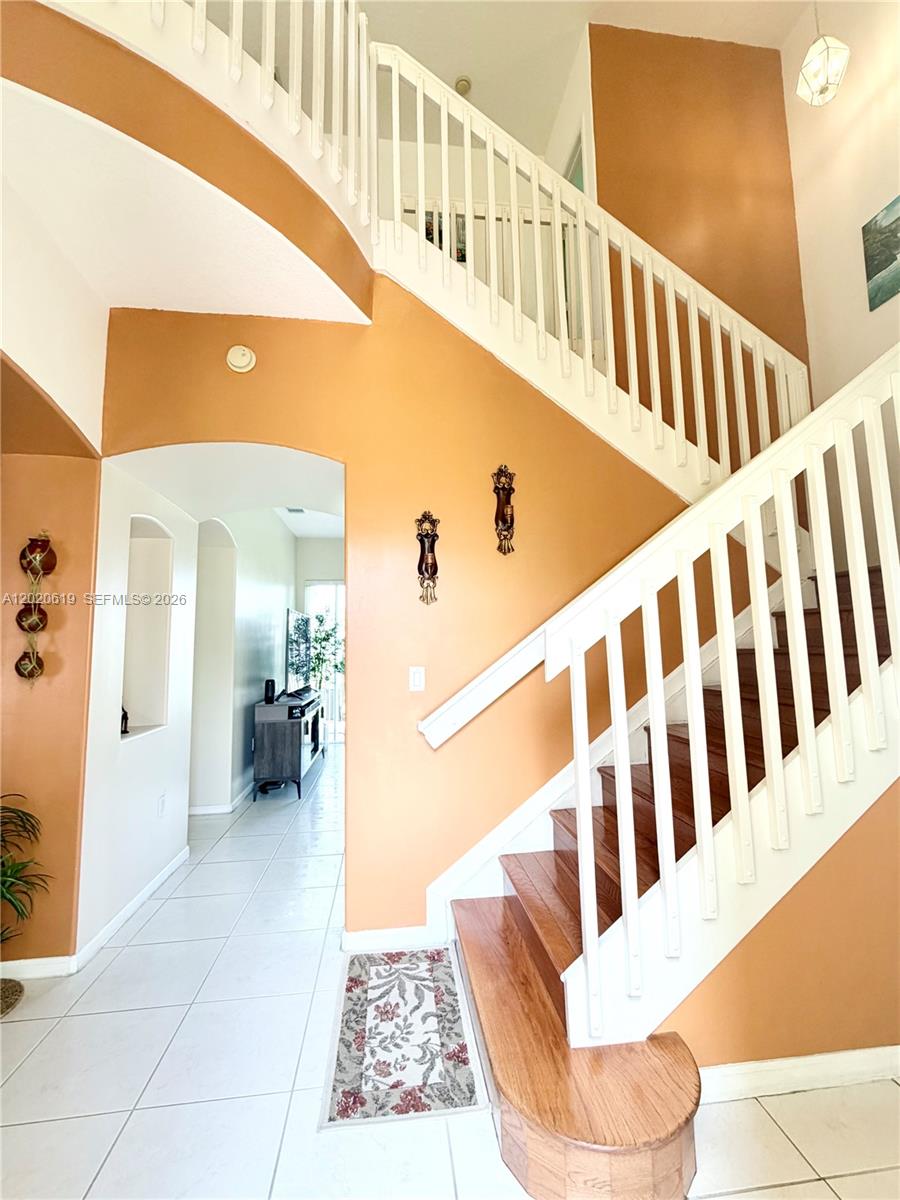SUNSET LAKES PLAT ONE - Residential