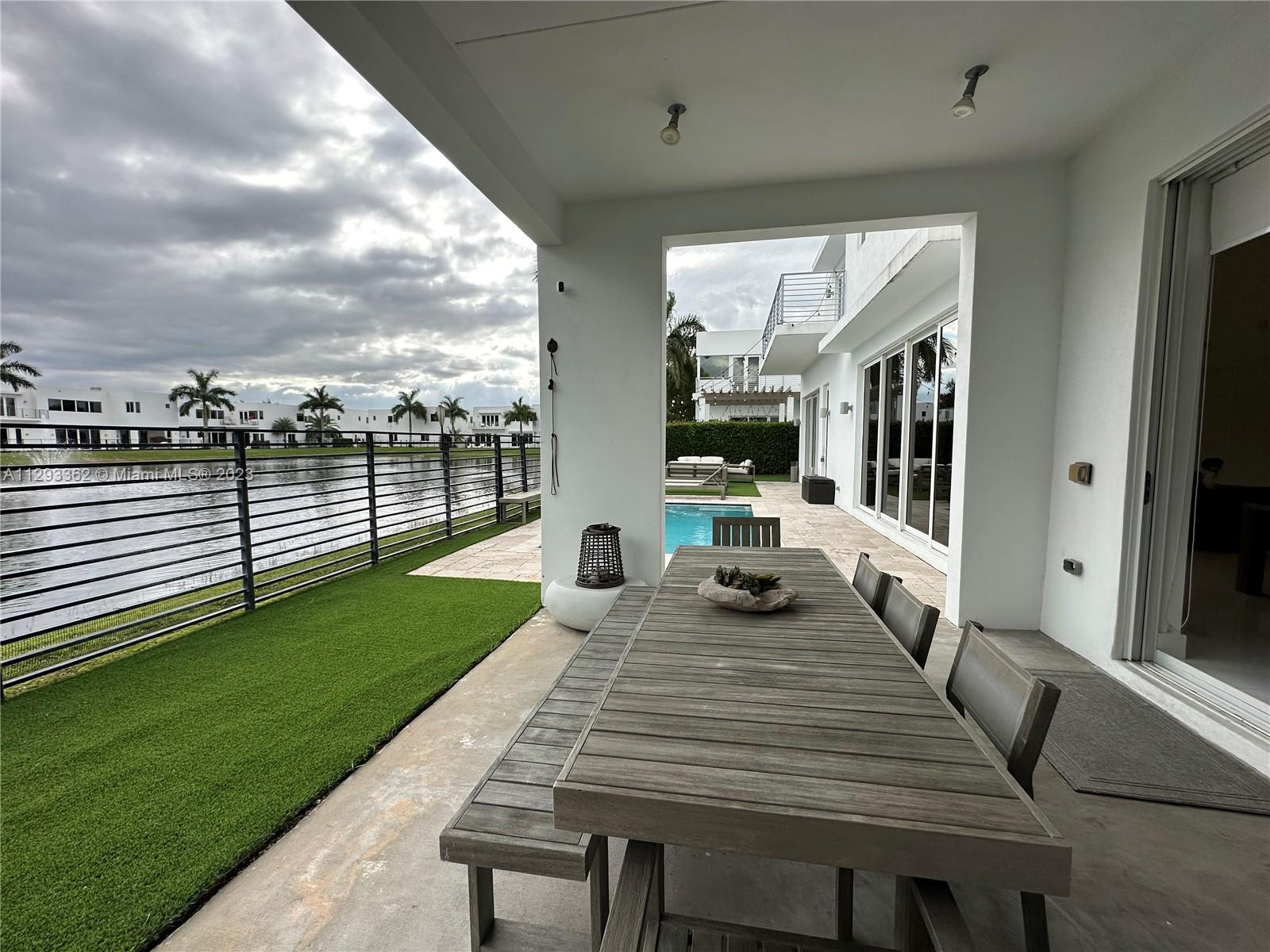 DORAL COMMONS RESIDENTIAL - Residential