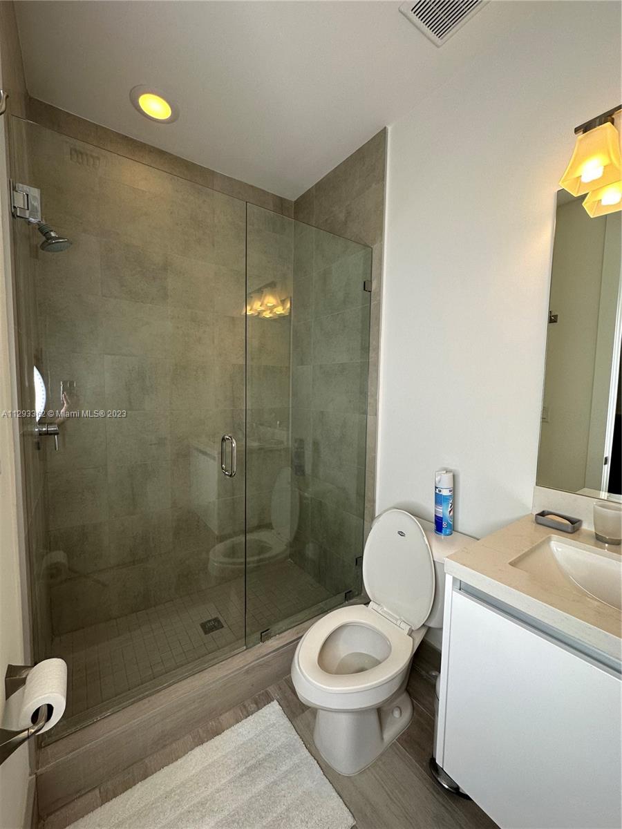 DORAL COMMONS RESIDENTIAL - Residential