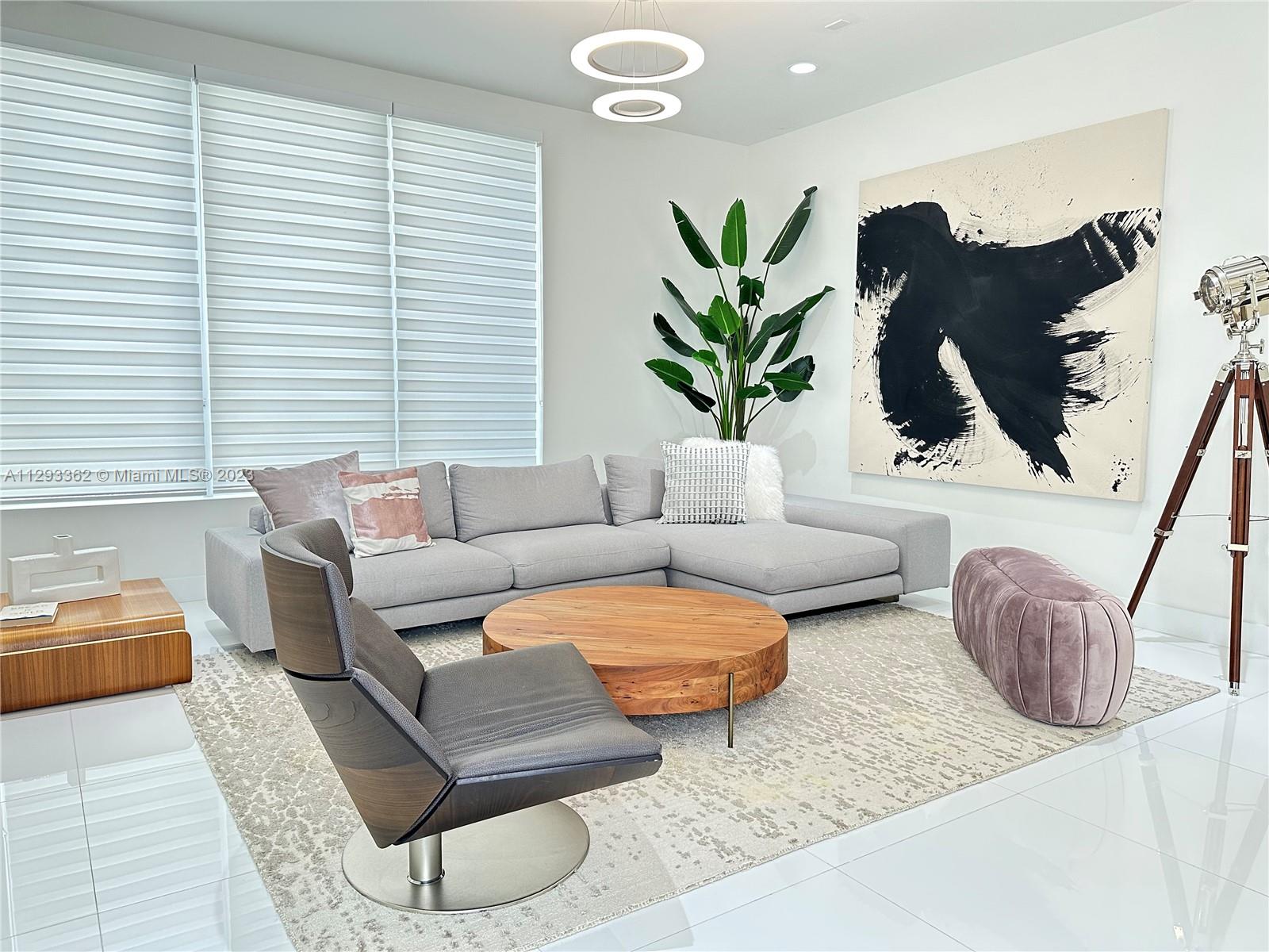 DORAL COMMONS RESIDENTIAL - Residential