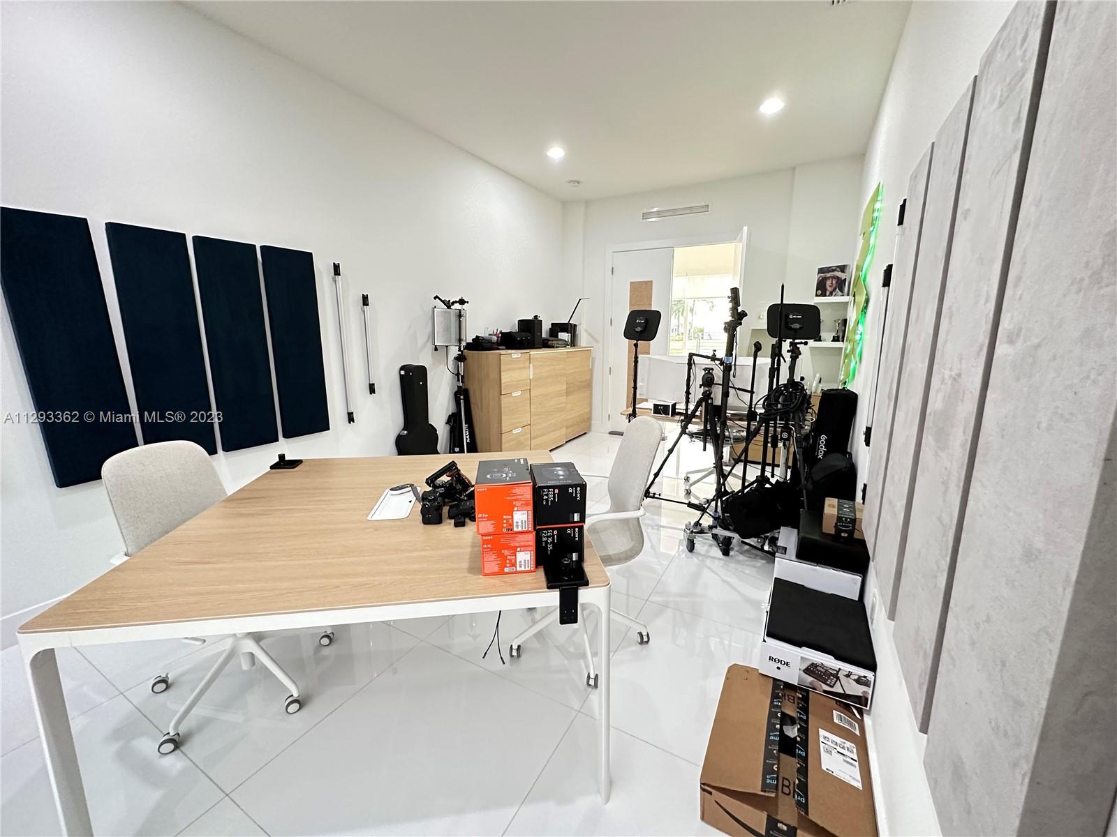 DORAL COMMONS RESIDENTIAL - Residential
