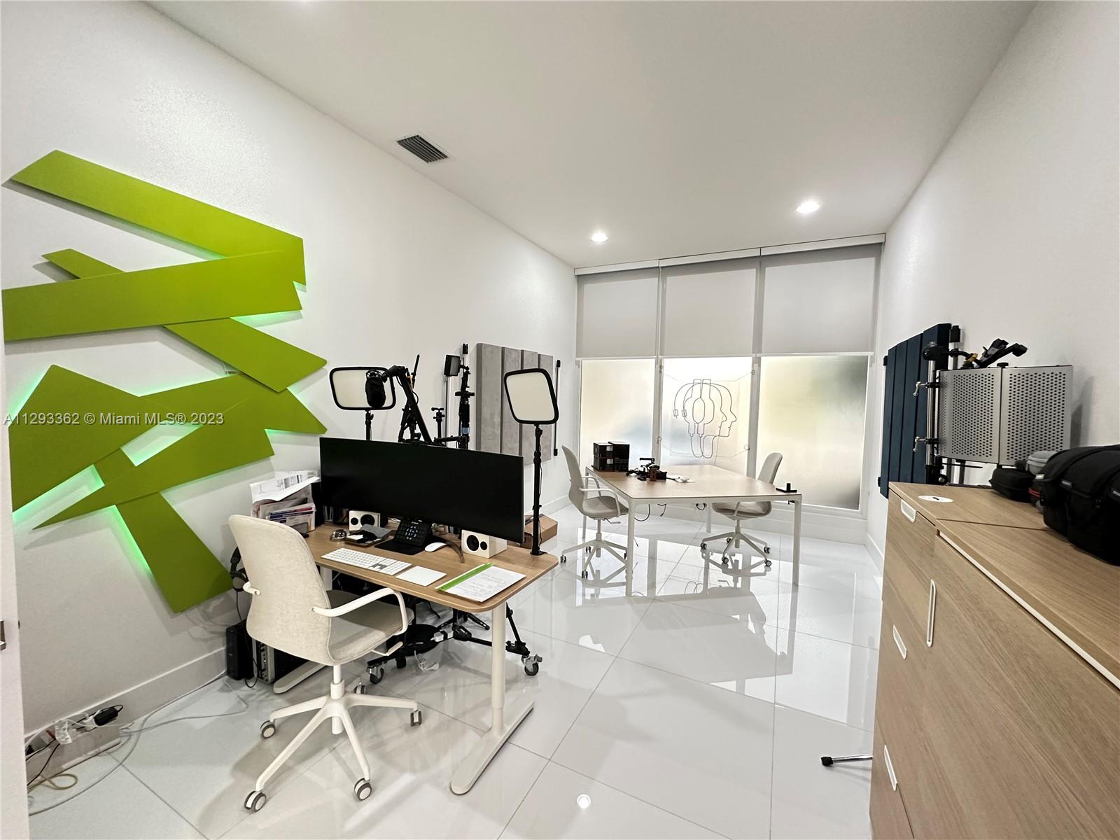 DORAL COMMONS RESIDENTIAL - Residential