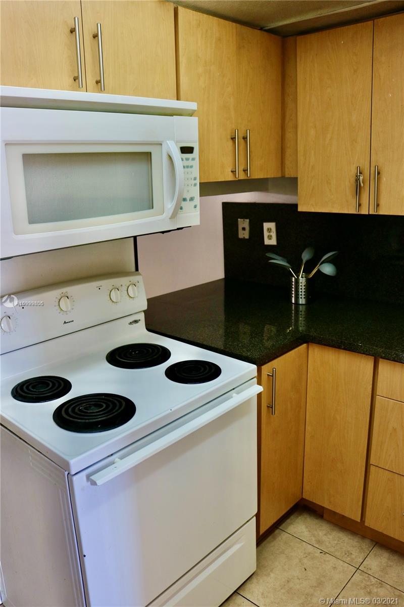 EL BOSQUE AT LITTLE HAVANA - Residential