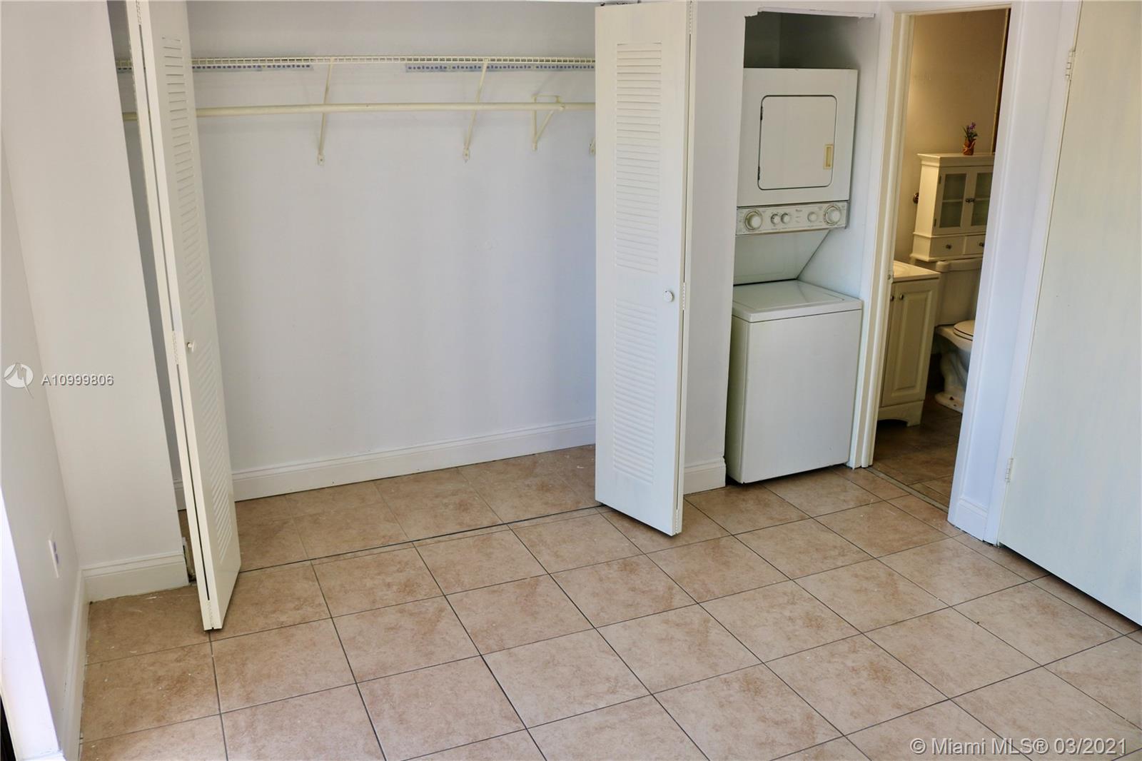 EL BOSQUE AT LITTLE HAVANA - Residential