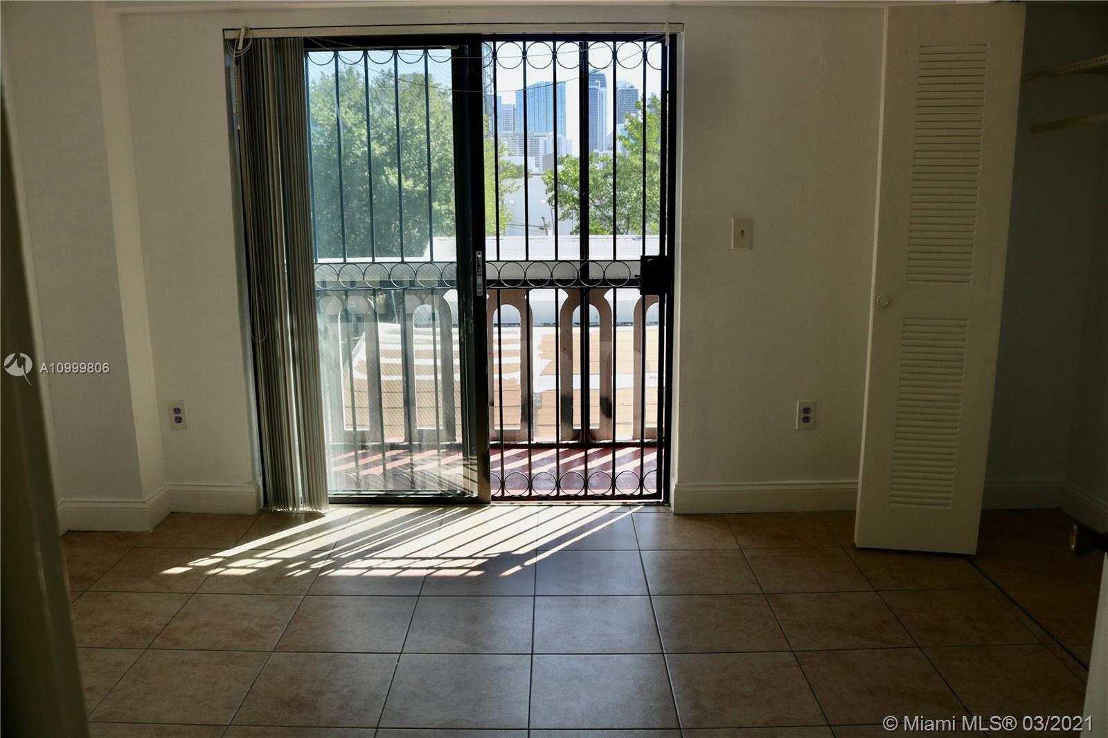 EL BOSQUE AT LITTLE HAVANA - Residential