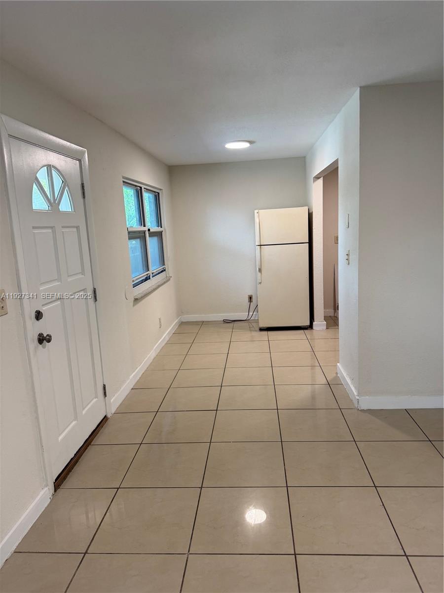 PALMS AT DANIA BEACH COND - Residential