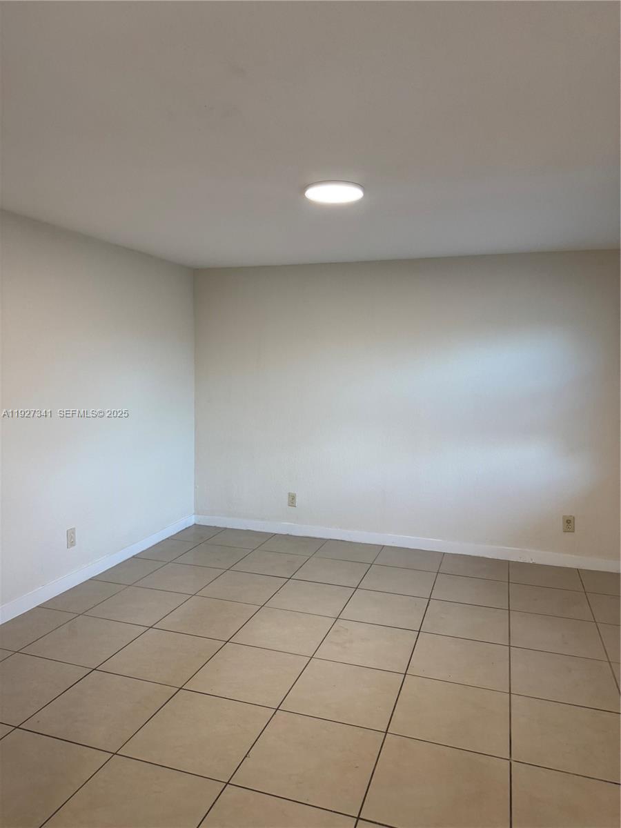 PALMS AT DANIA BEACH COND - Residential