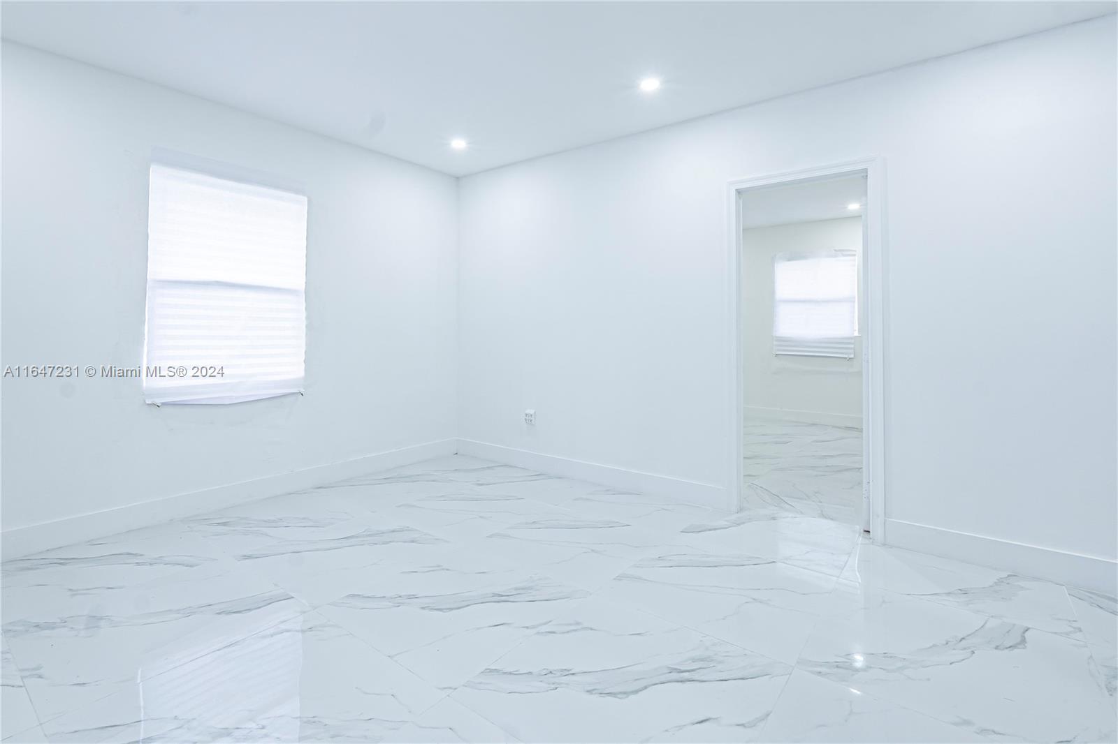 COTTAGE VILLA TRACK - Residential