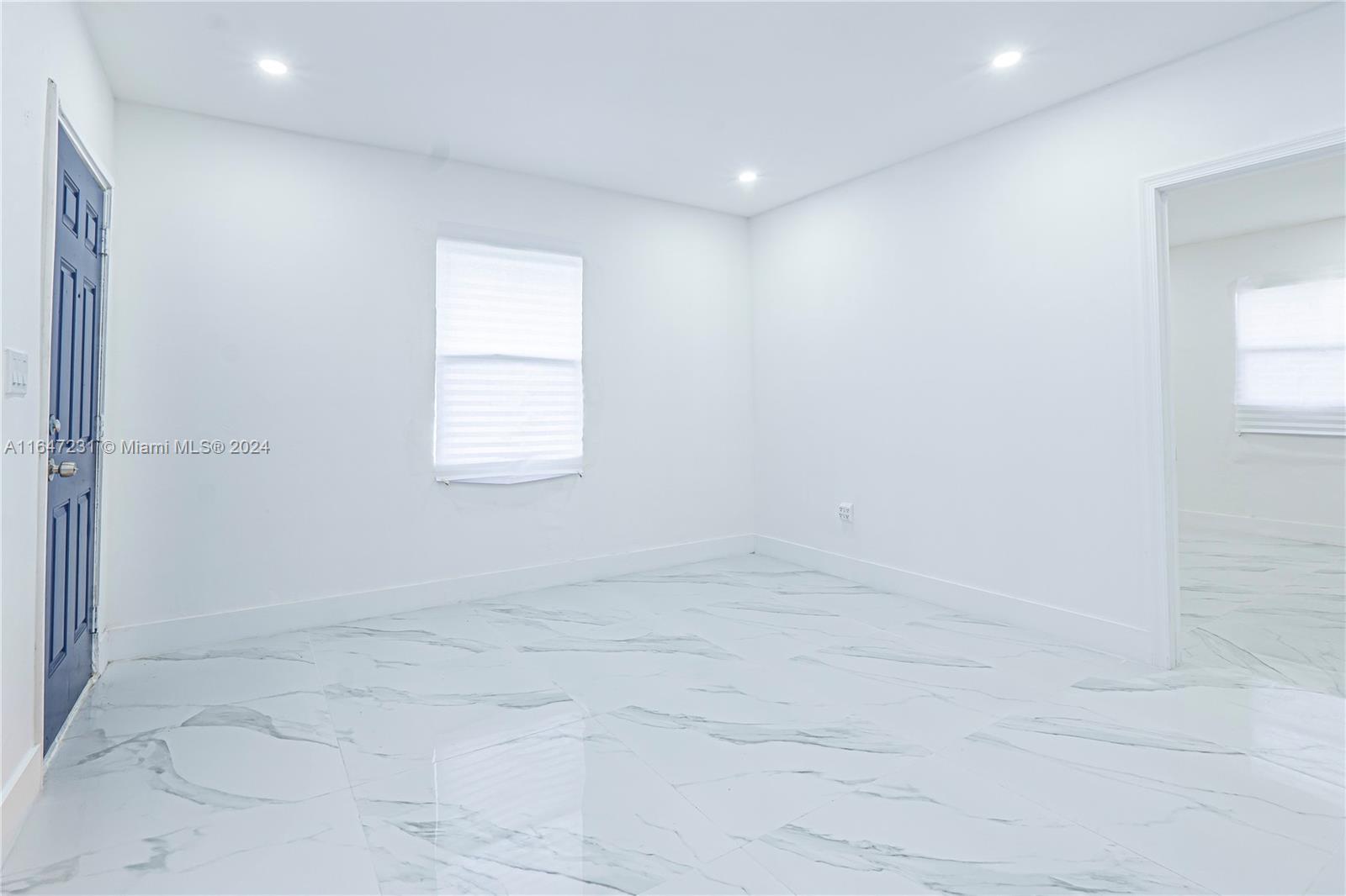 COTTAGE VILLA TRACK - Residential
