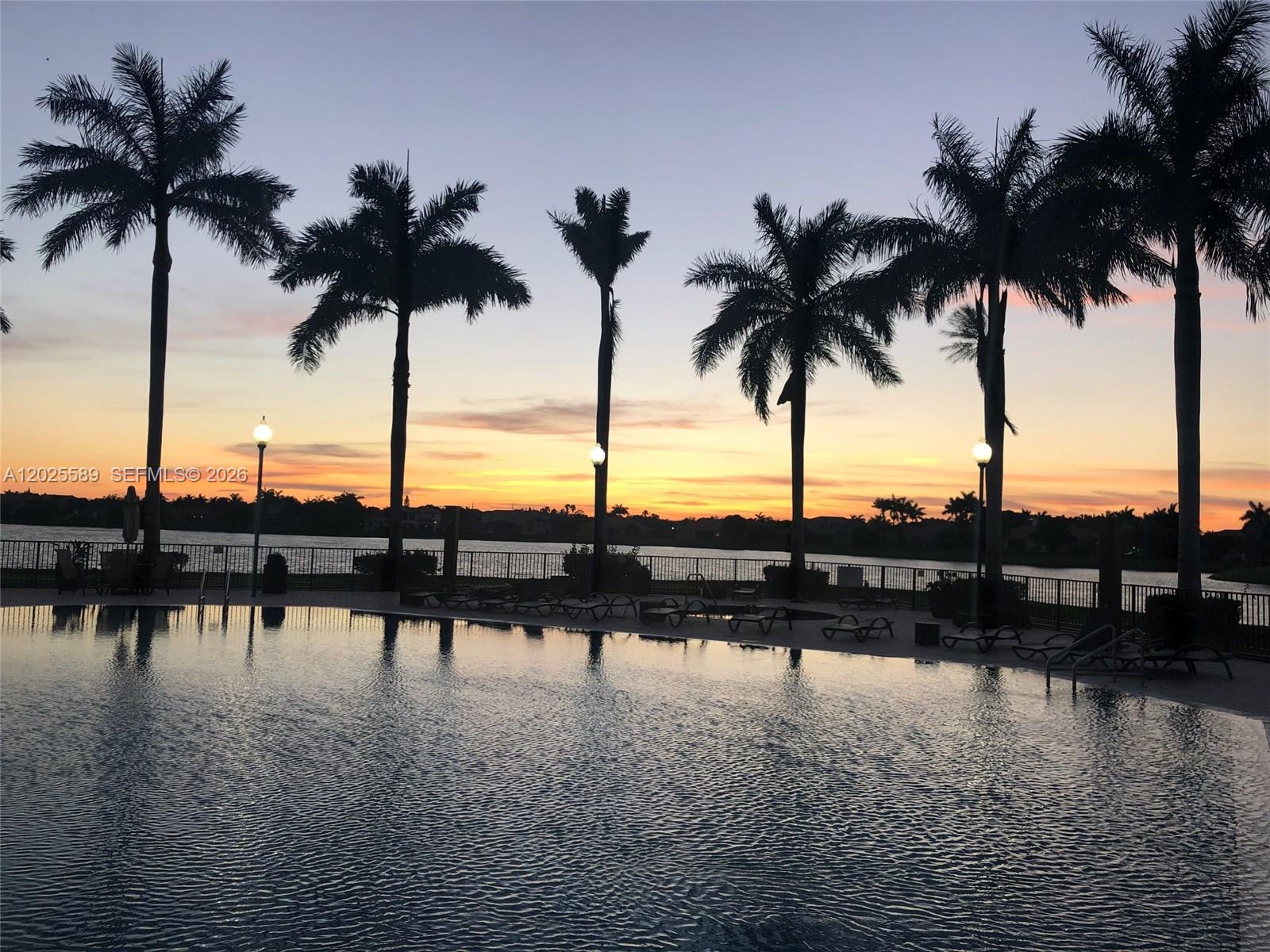 CUTLER CAY - Residential