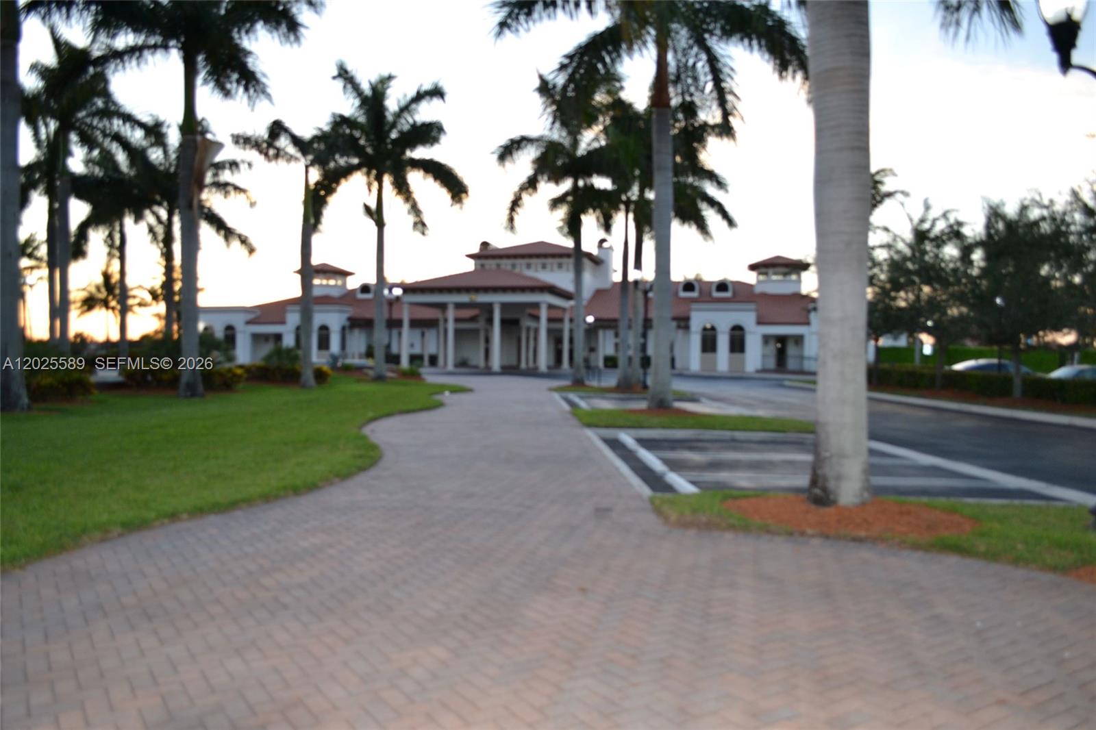 CUTLER CAY - Residential