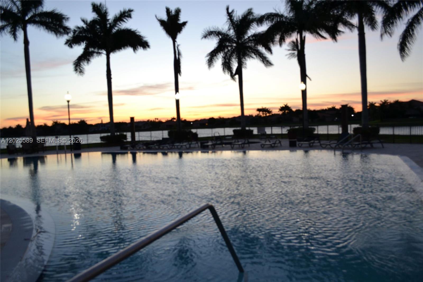 CUTLER CAY - Residential