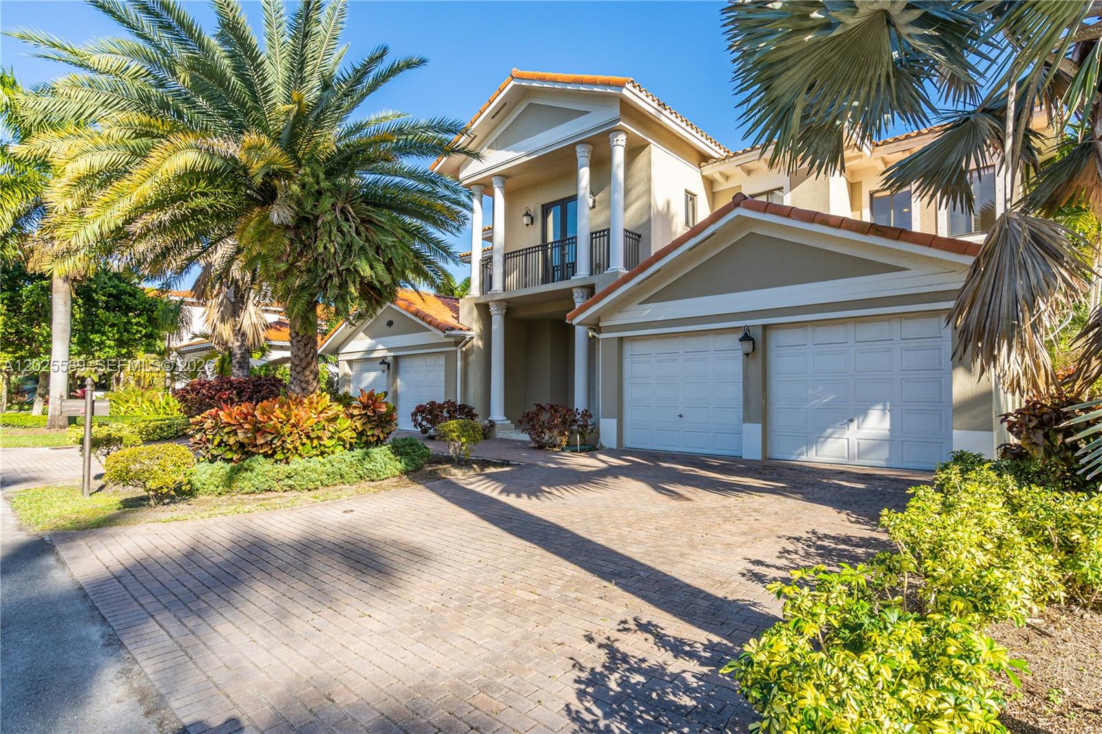 CUTLER CAY - Residential