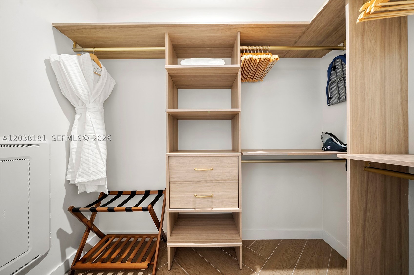 NOMAD RESIDENCES WYNWOOD - Residential Lease