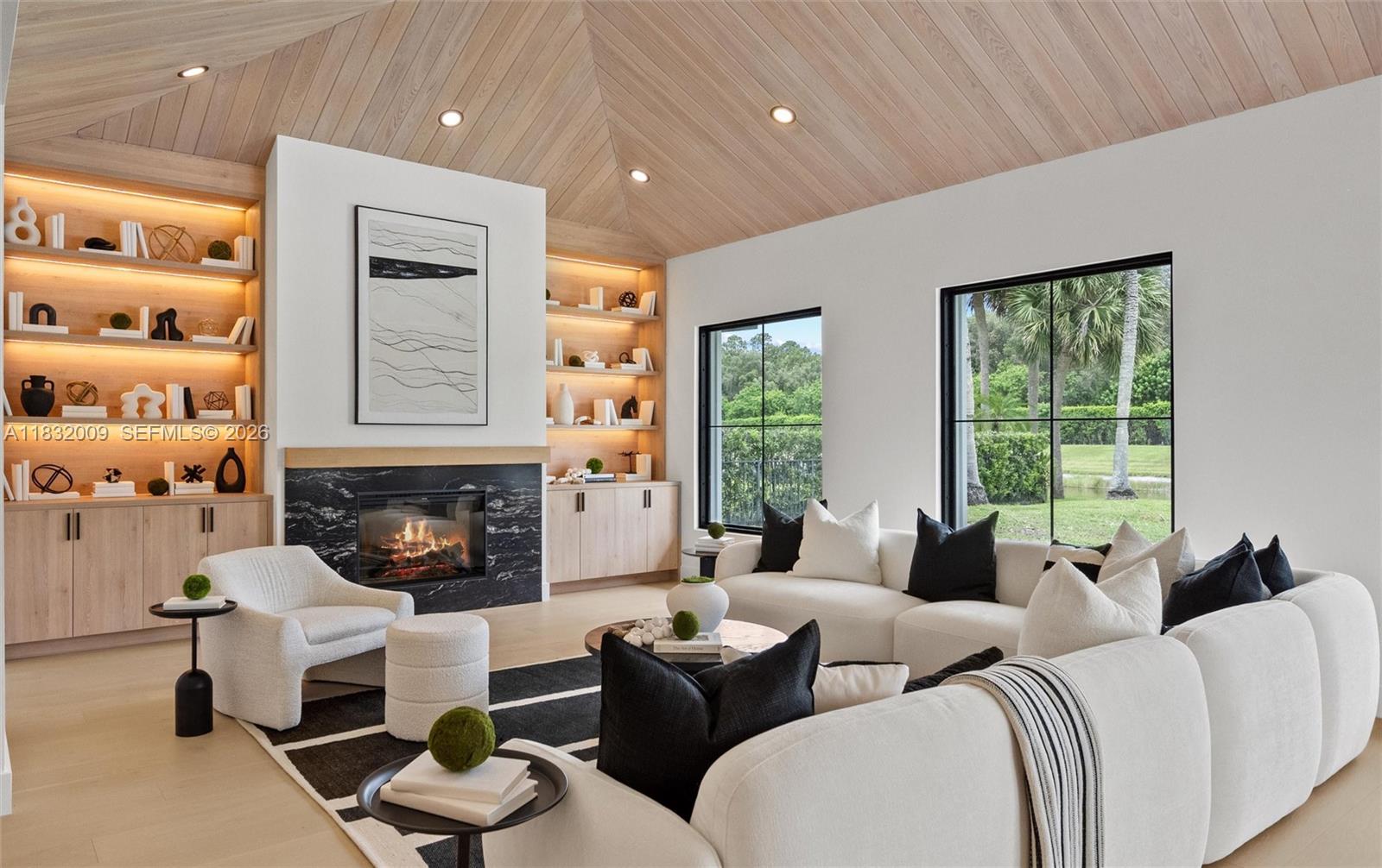 BREAKERS WEST - Residential