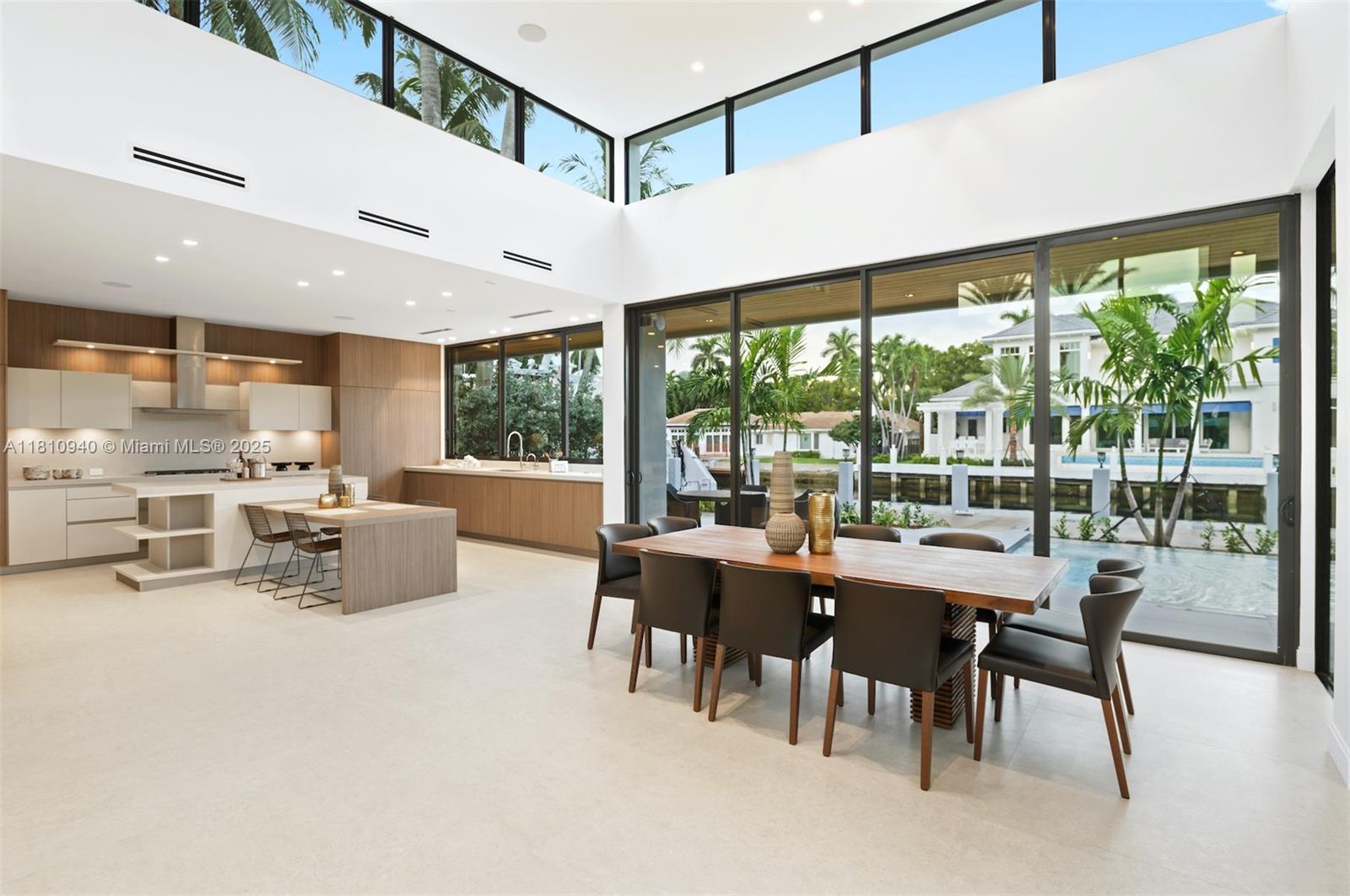 STILWELL ISLES - Residential Lease