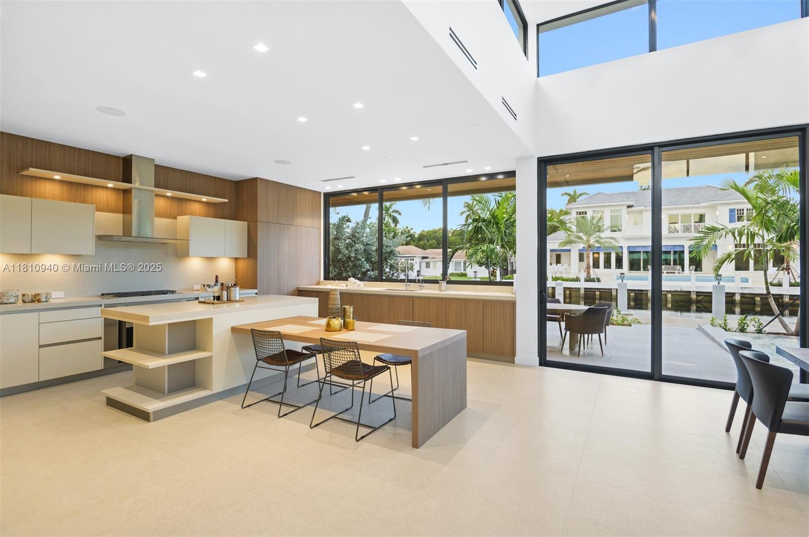 STILWELL ISLES - Residential Lease