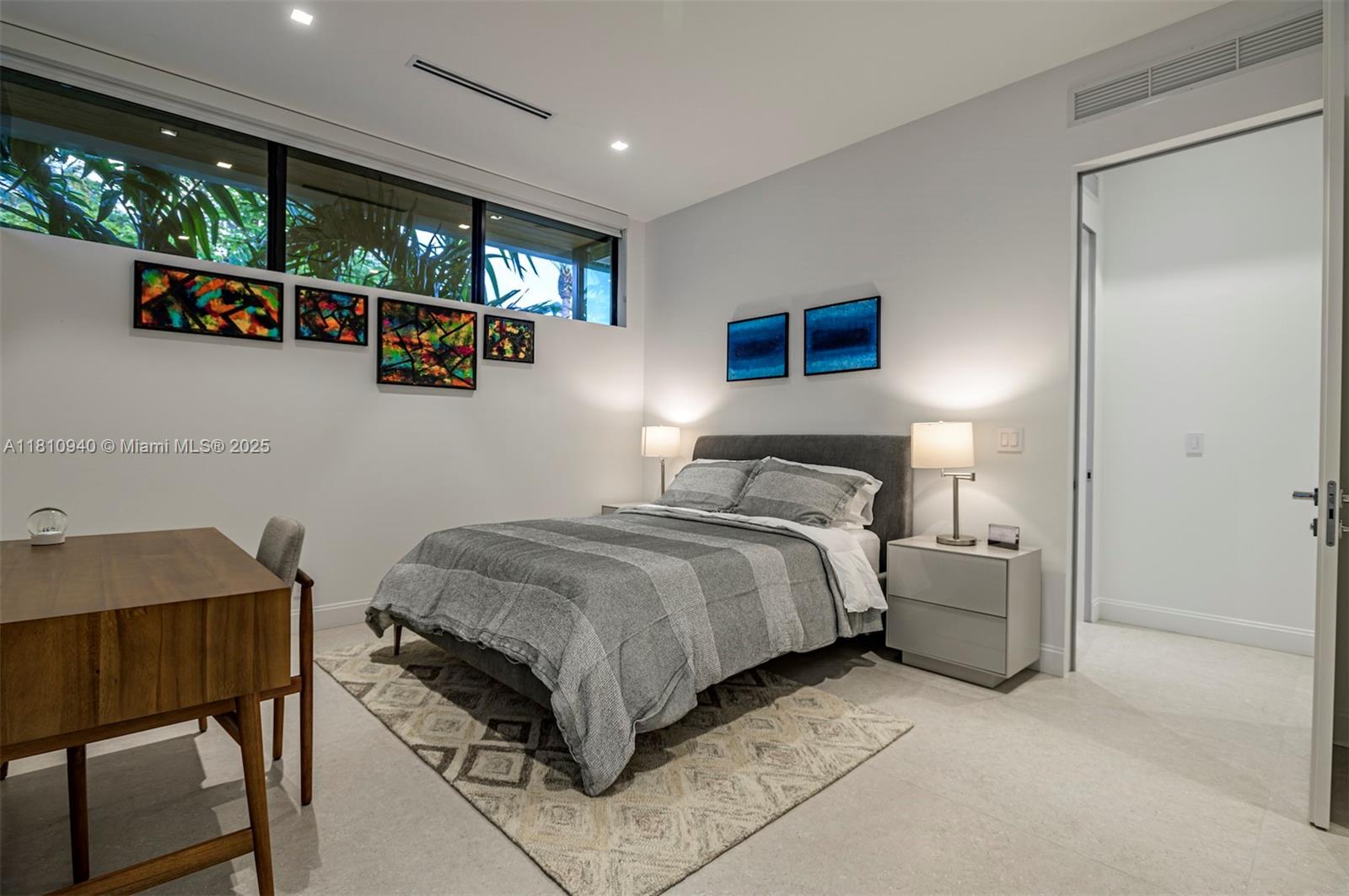 STILWELL ISLES - Residential Lease