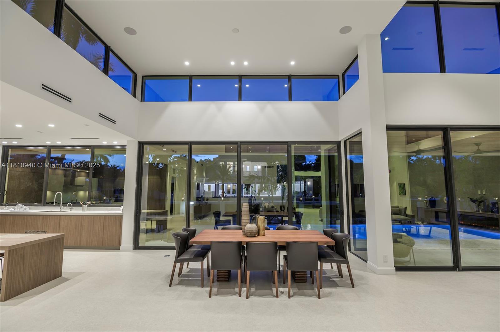 STILWELL ISLES - Residential Lease
