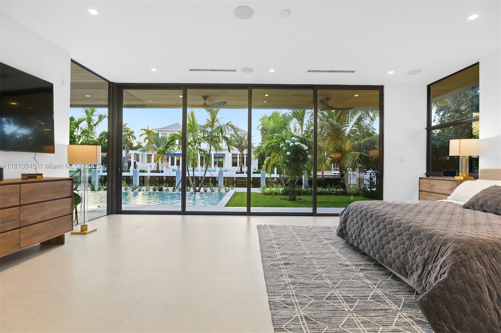 STILWELL ISLES - Residential Lease