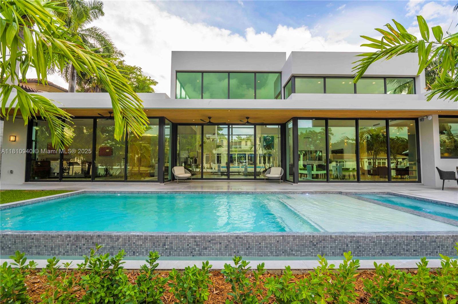 STILWELL ISLES - Residential Lease