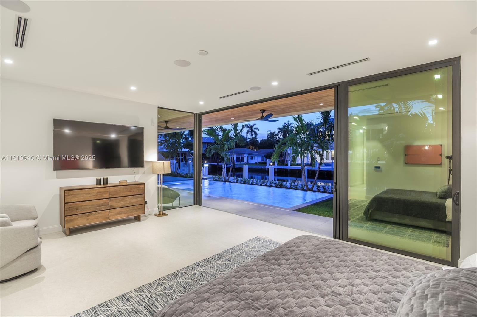 STILWELL ISLES - Residential Lease