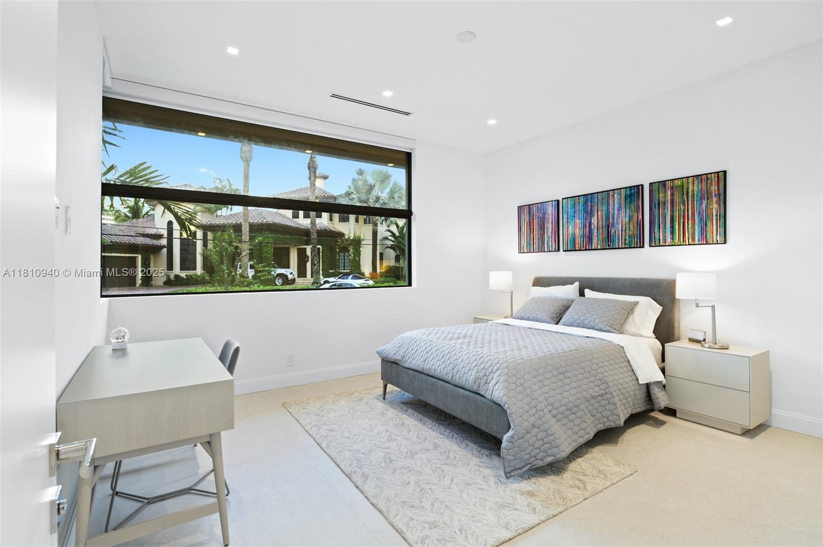 STILWELL ISLES - Residential Lease