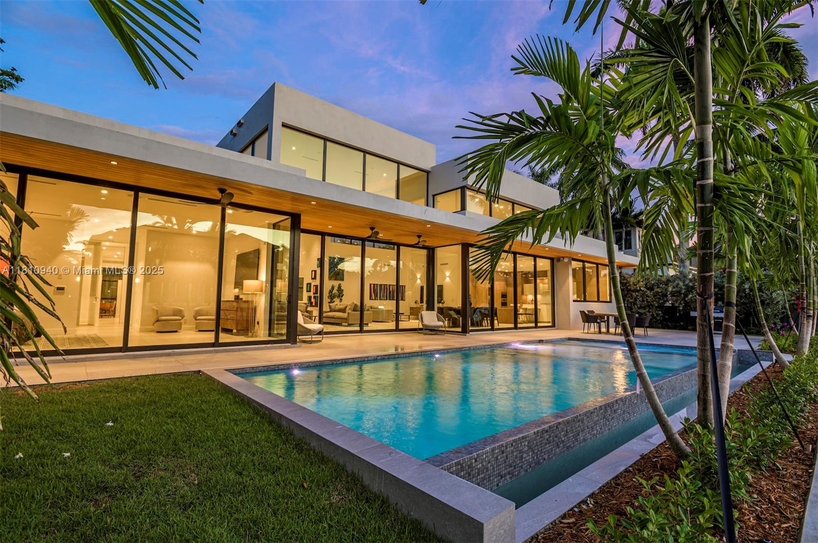STILWELL ISLES - Residential Lease