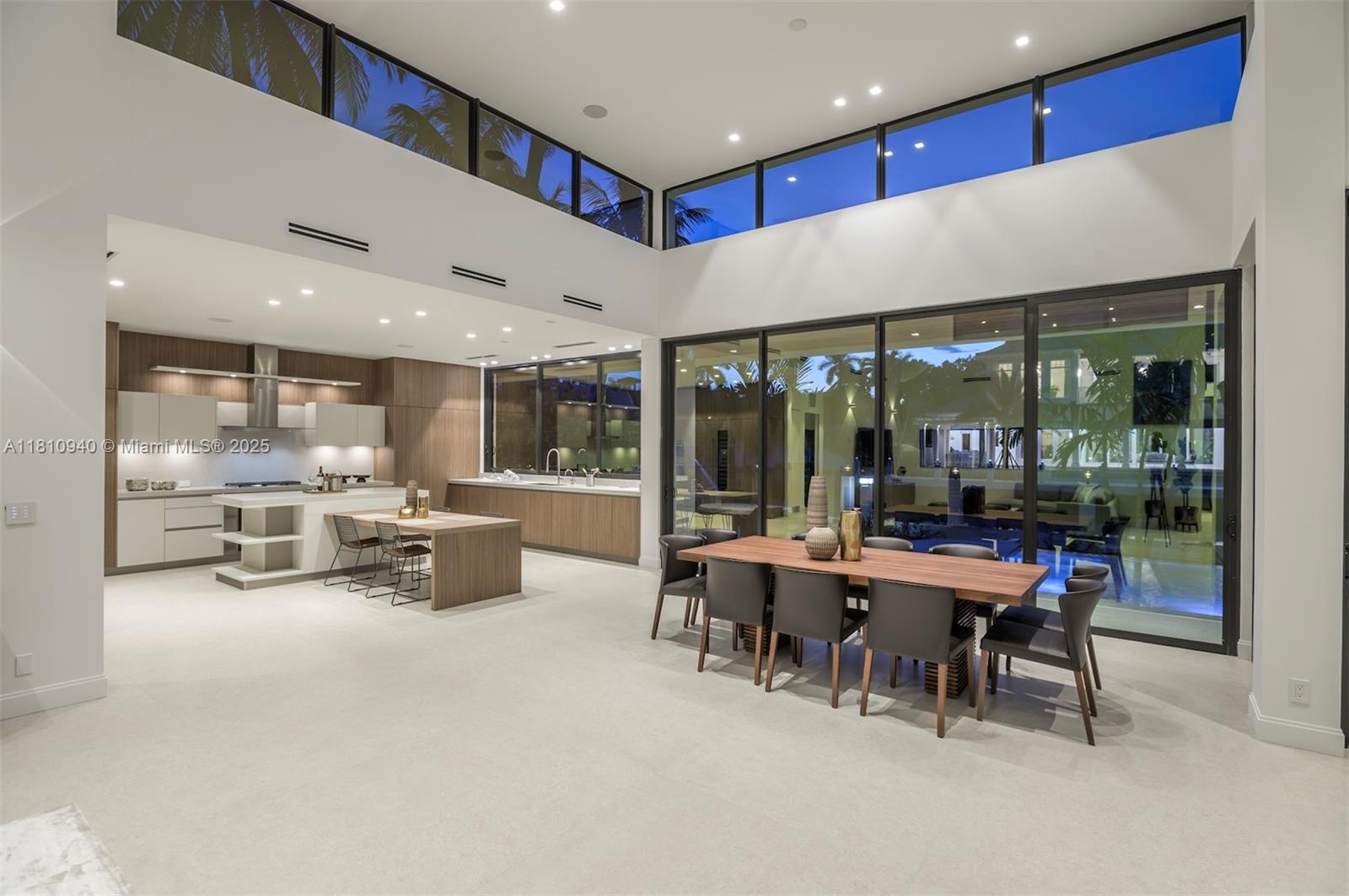 STILWELL ISLES - Residential Lease