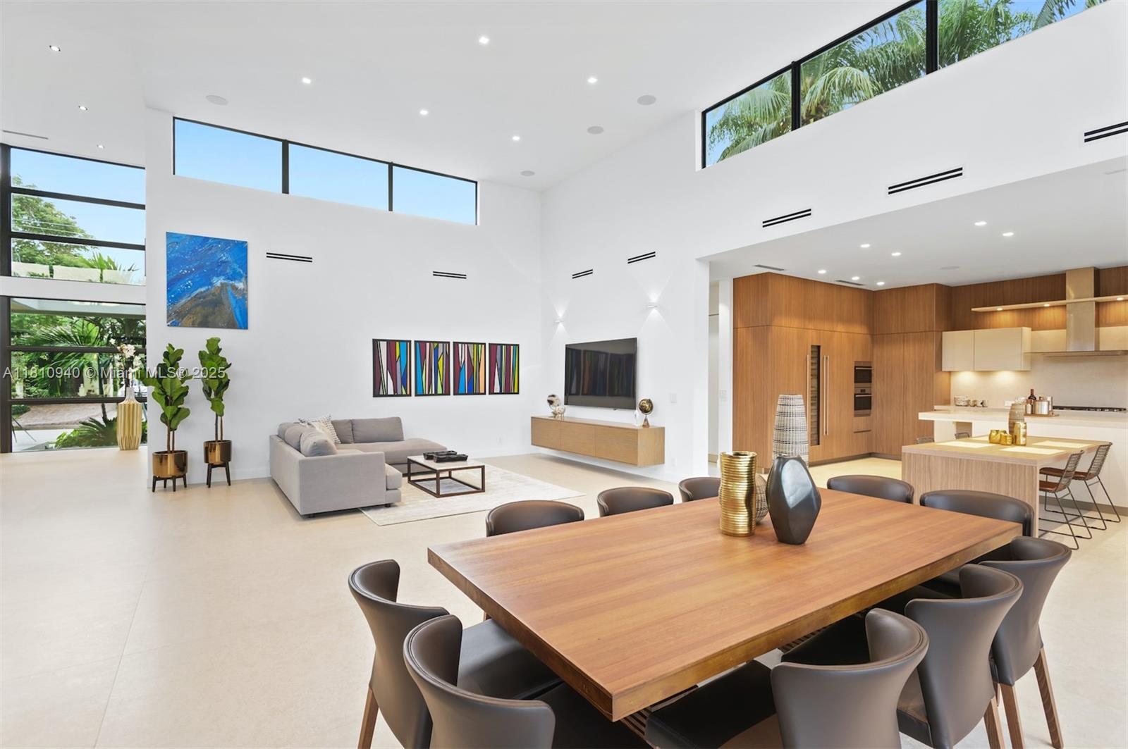 STILWELL ISLES - Residential Lease