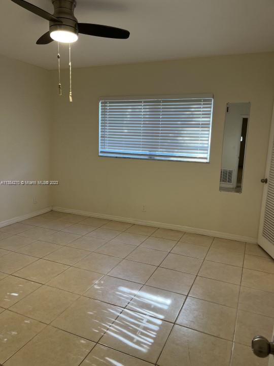 PEMBROKE PALMS CONDO - Residential Lease