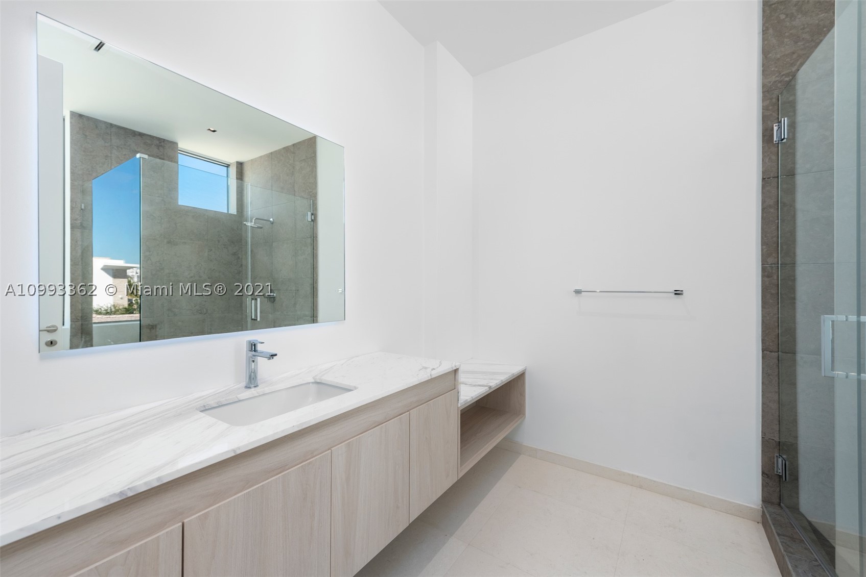 EASTERN SHORES - Residential