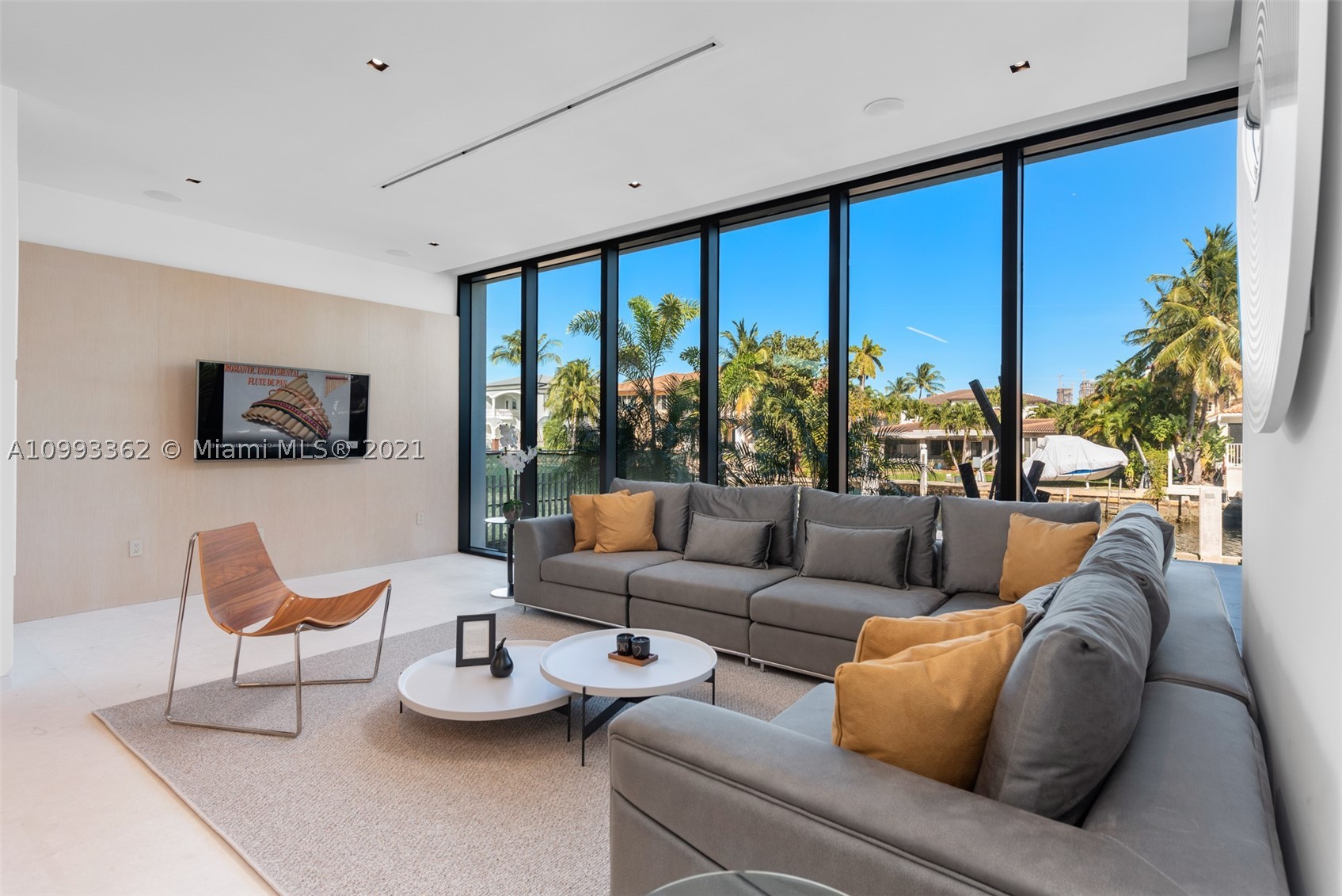 EASTERN SHORES - Residential