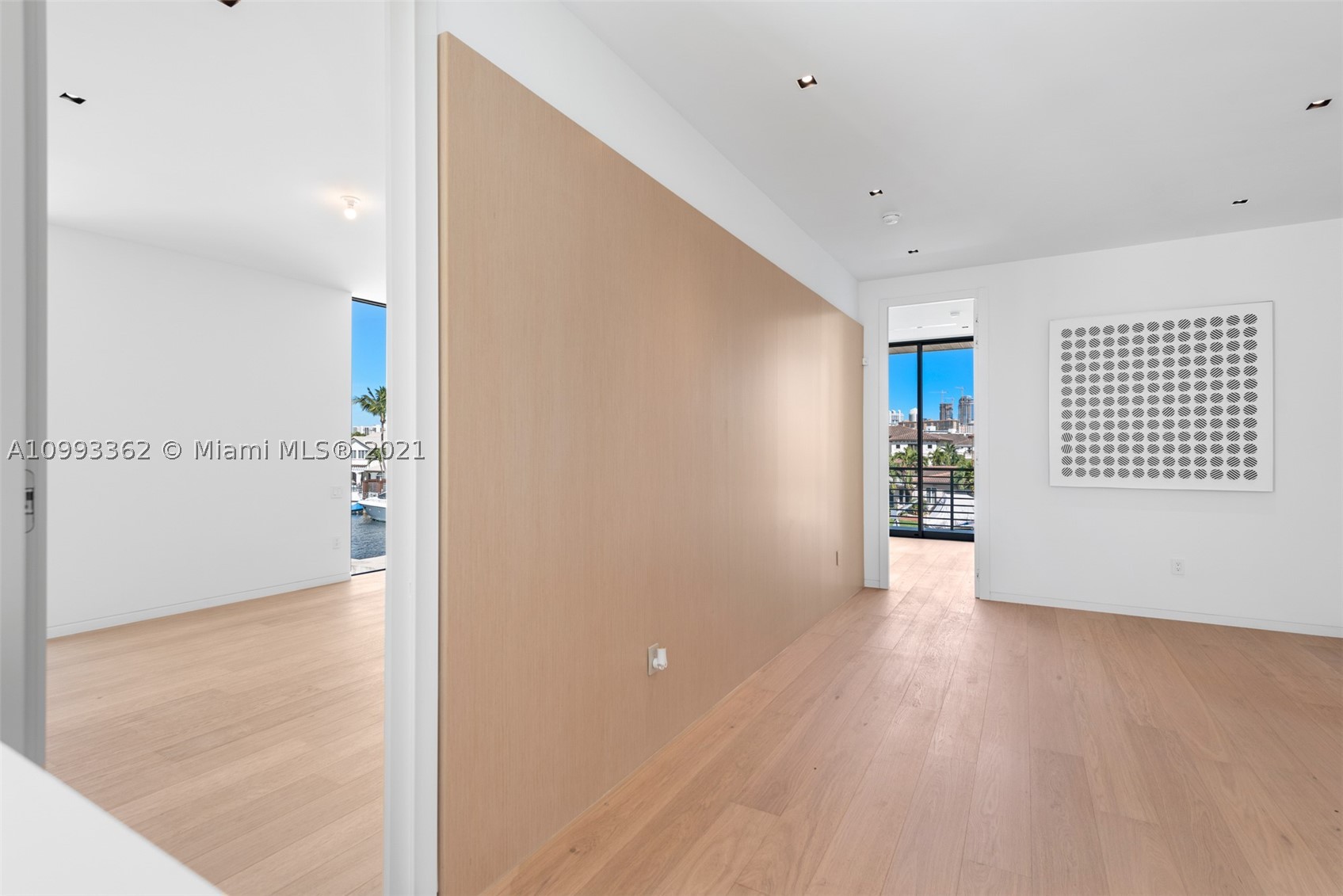 EASTERN SHORES - Residential