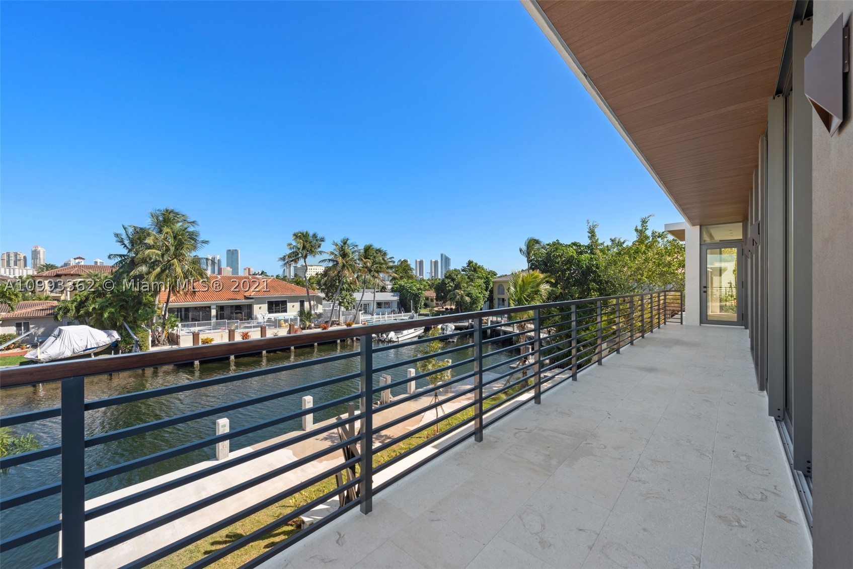 EASTERN SHORES - Residential