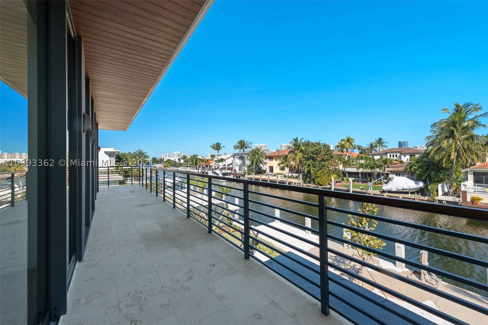 EASTERN SHORES - Residential